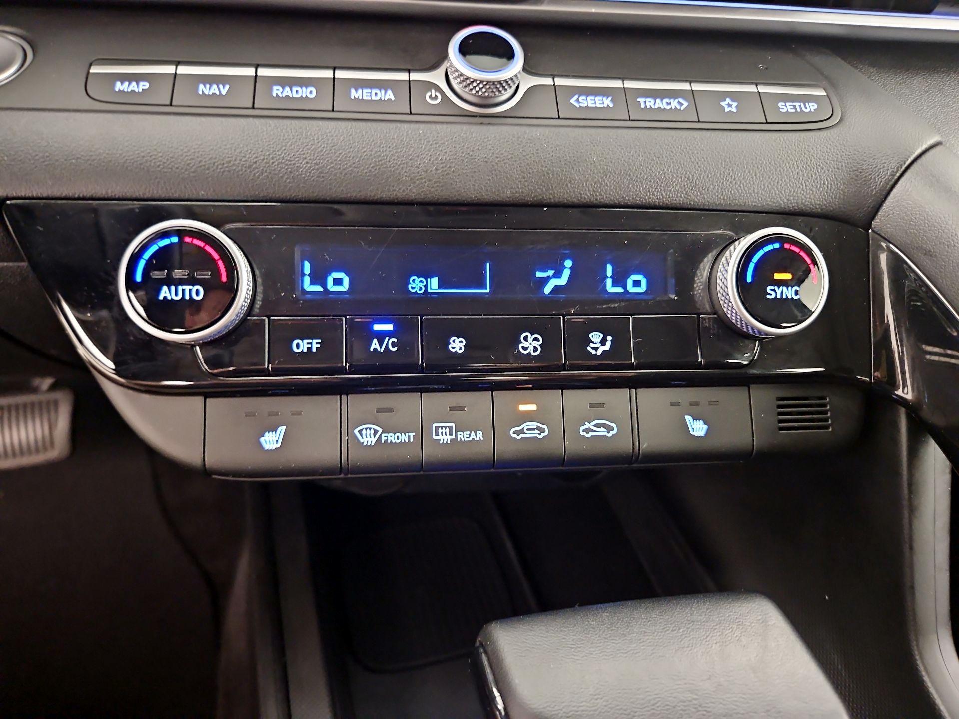 Thumbnail: 2025 Hyundai Elantra - 17