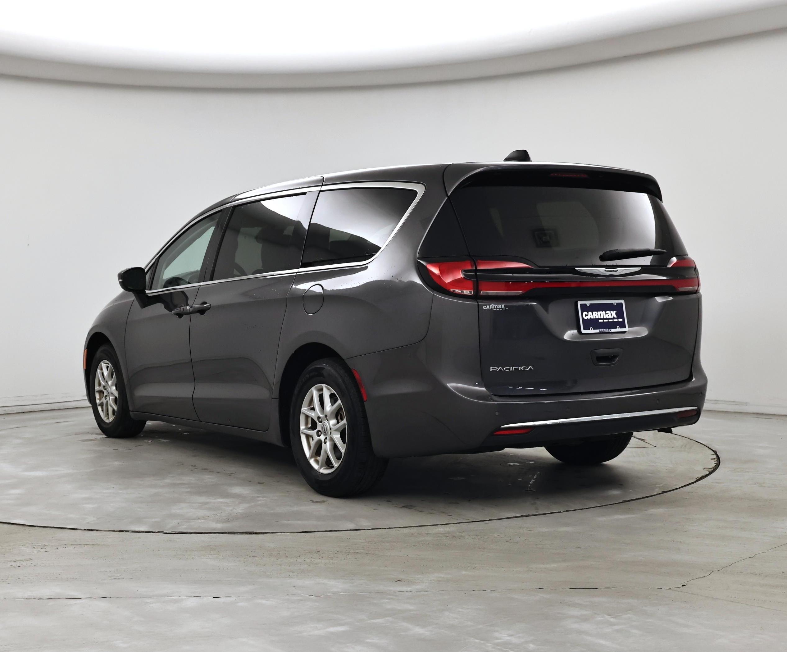 Thumbnail: 2023 Chrysler Pacifica - 2