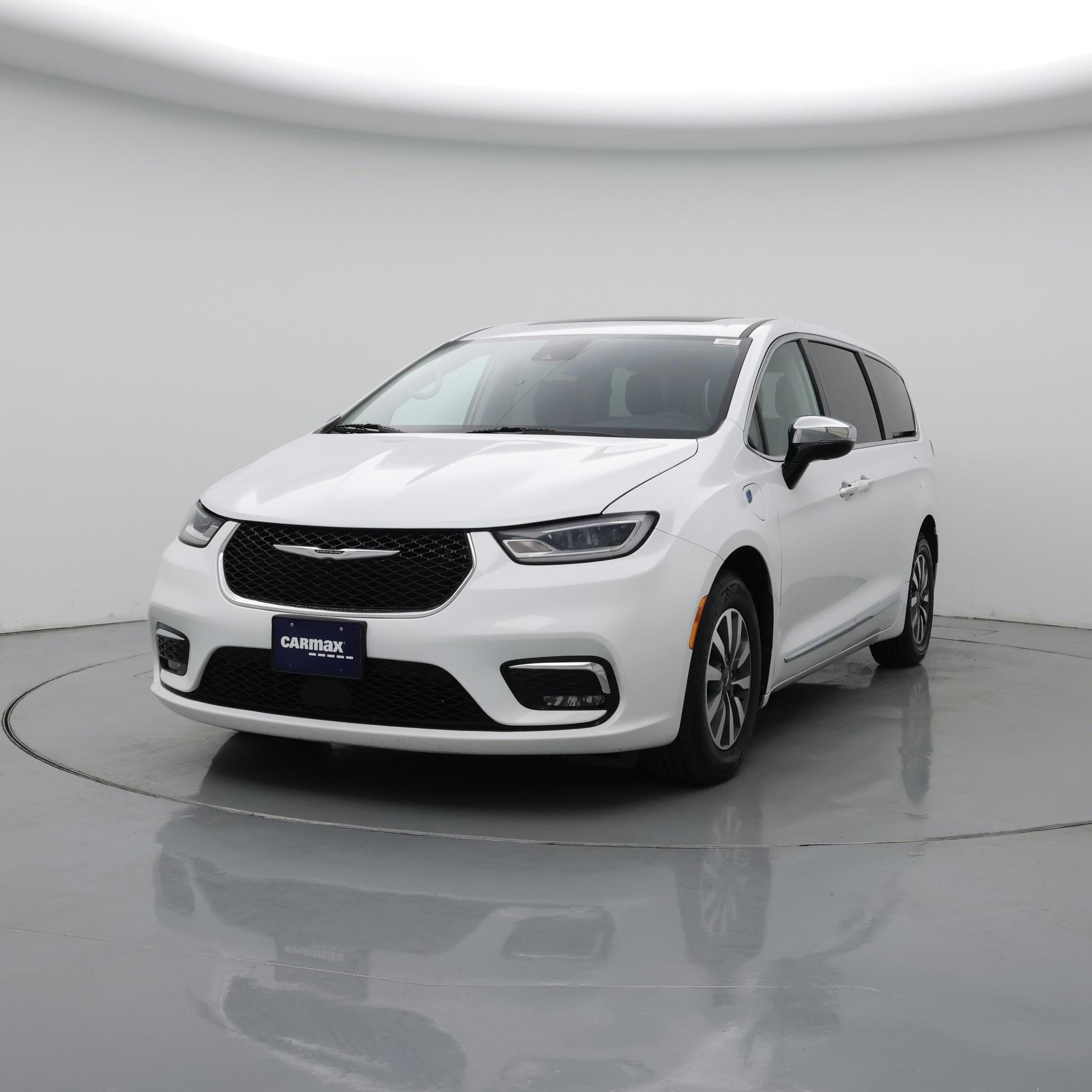 Thumbnail: 2023 Chrysler Pacifica - 4