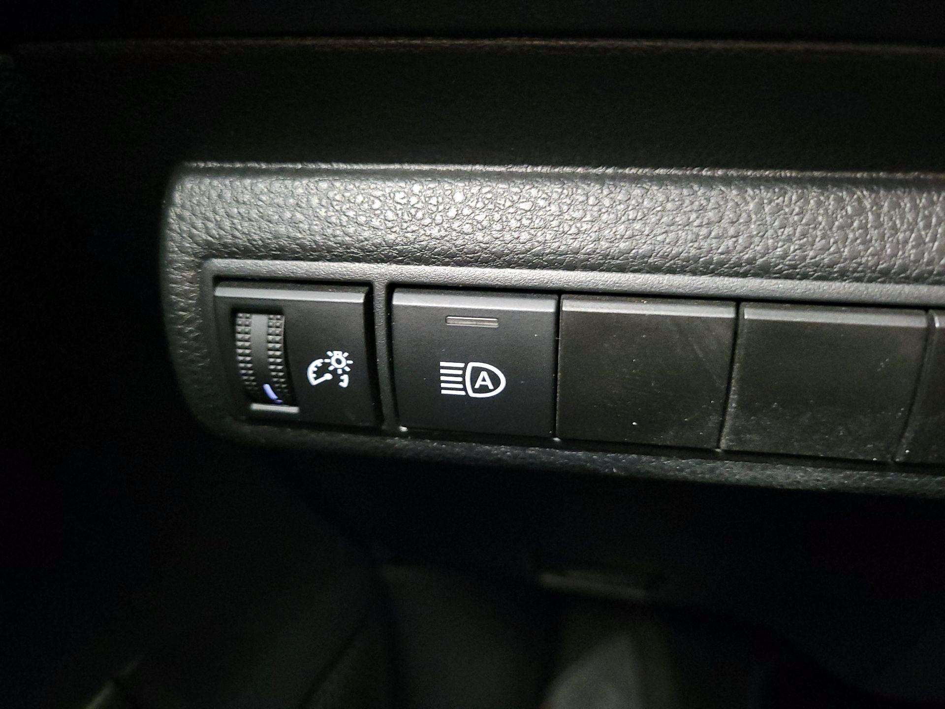 Thumbnail: 2023 Toyota Corolla - 13