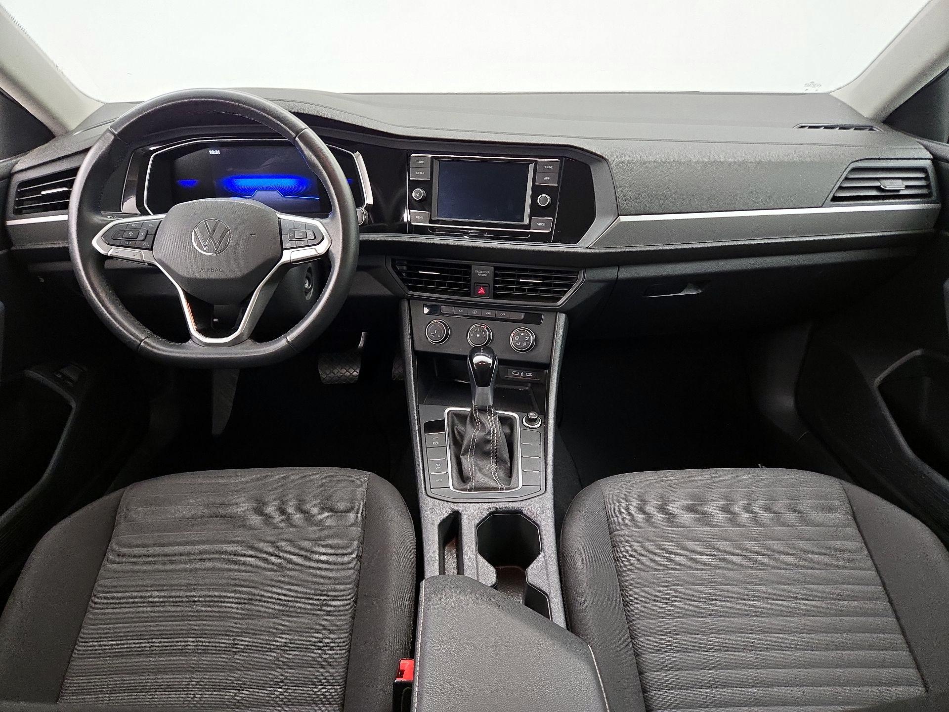 Thumbnail: 2024 Volkswagen Jetta - 9