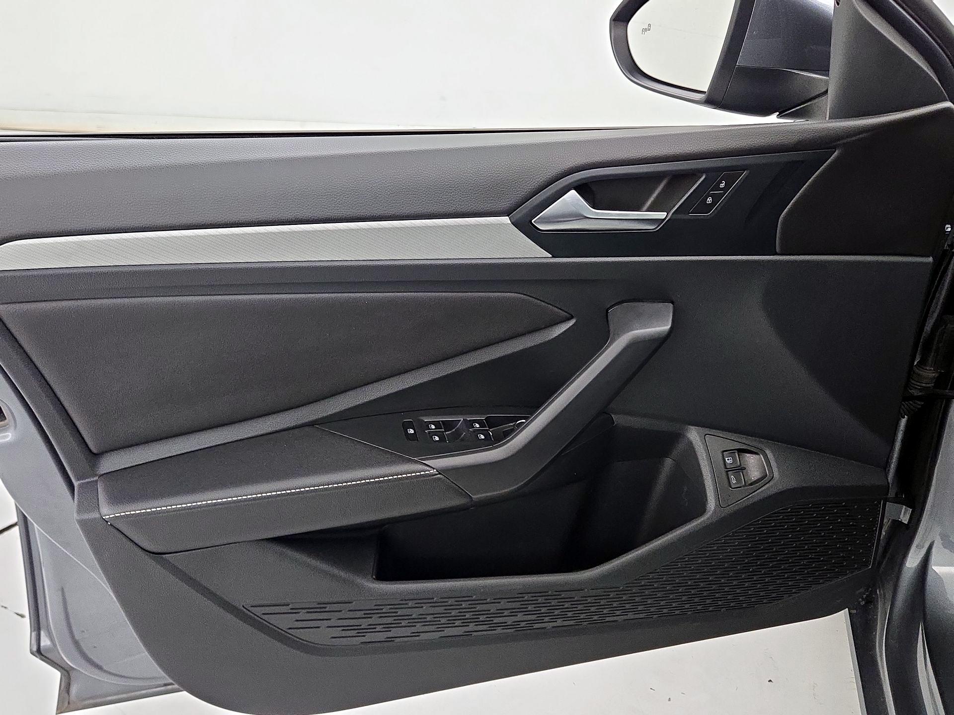 Thumbnail: 2024 Volkswagen Jetta - 12