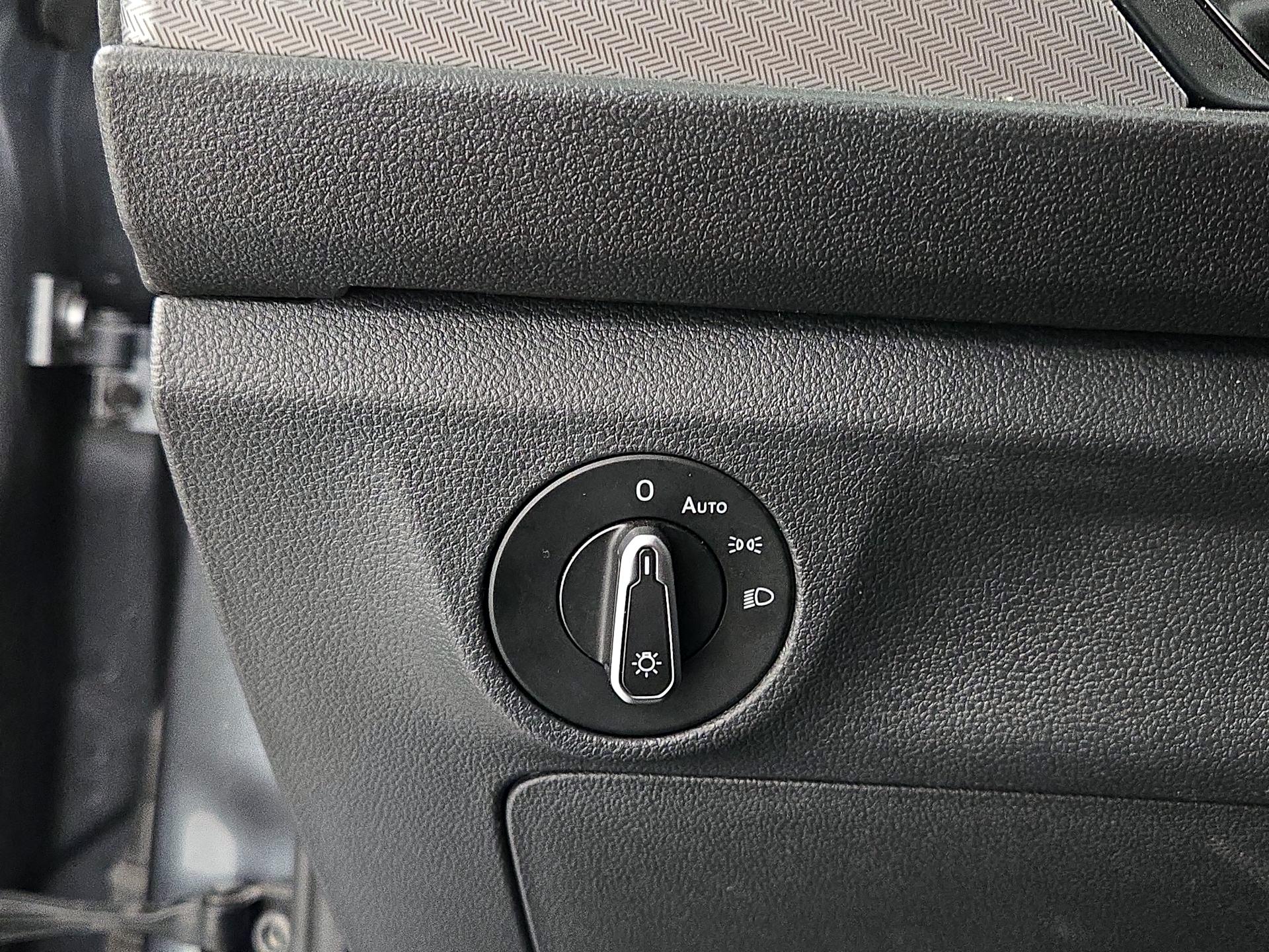 Thumbnail: 2024 Volkswagen Jetta - 13