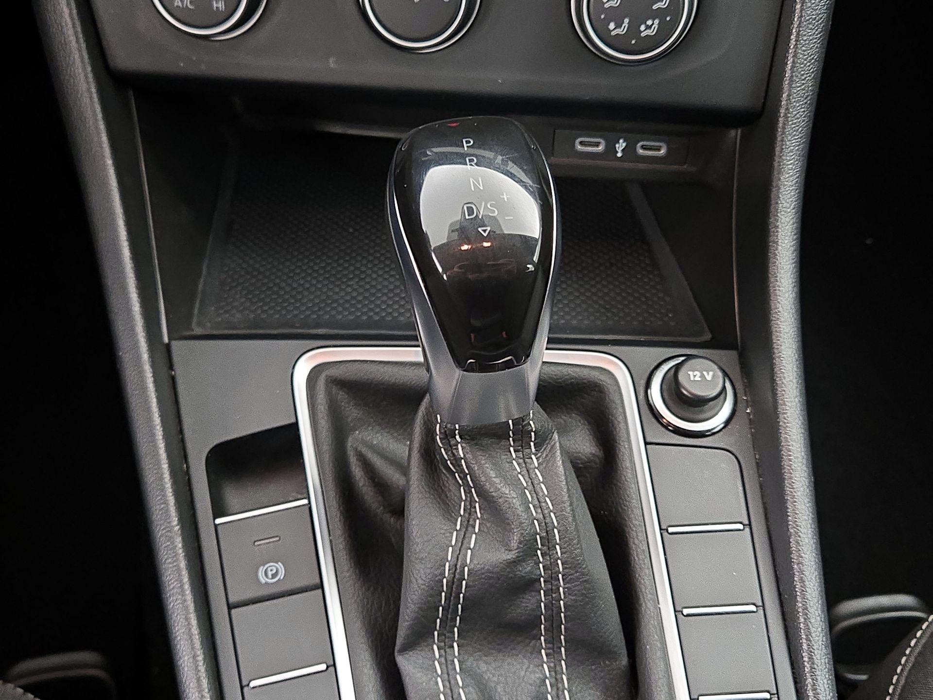 Thumbnail: 2024 Volkswagen Jetta - 17