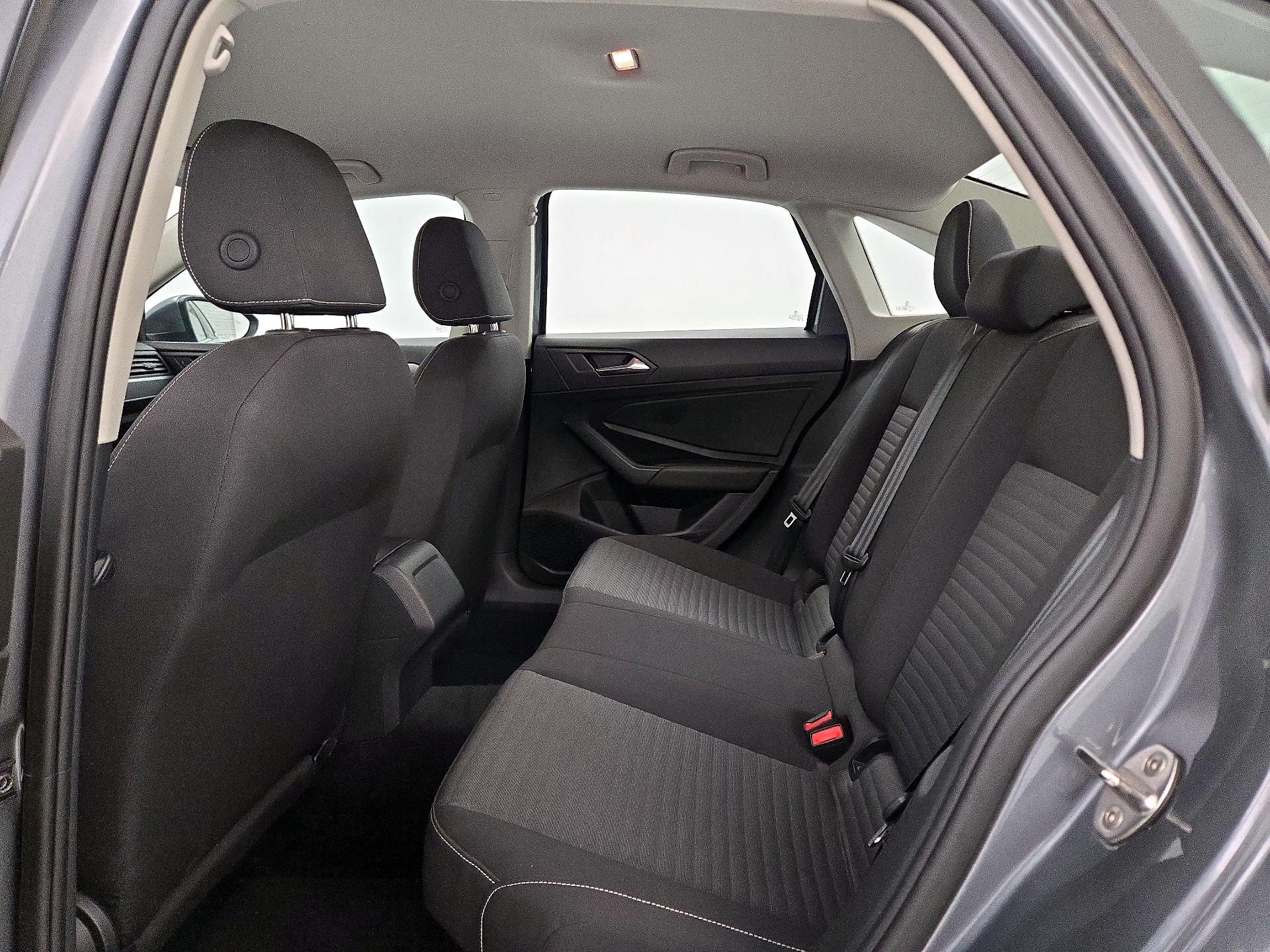 Thumbnail: 2024 Volkswagen Jetta - 19