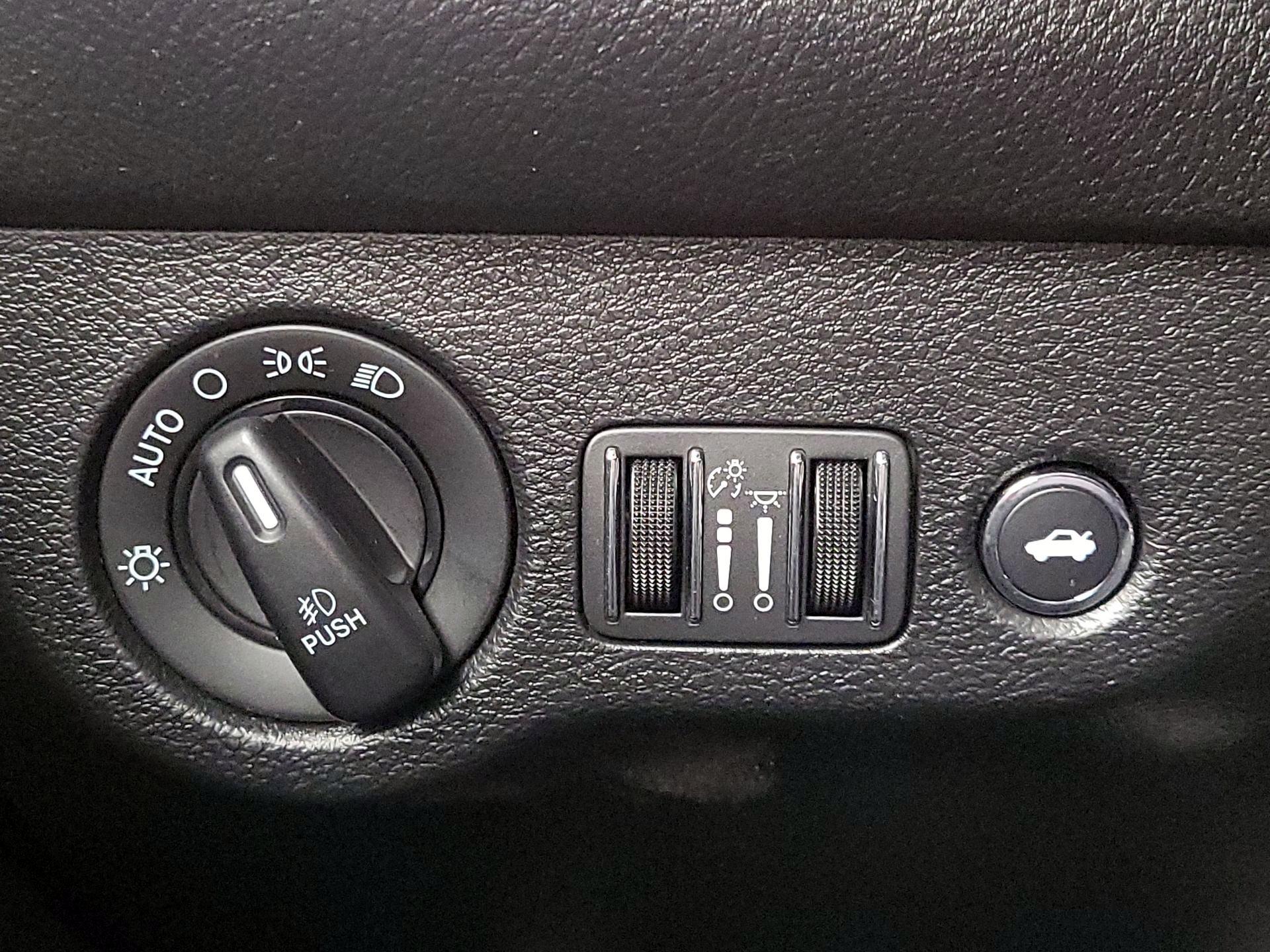 Thumbnail: 2022 Dodge Challenger - 13