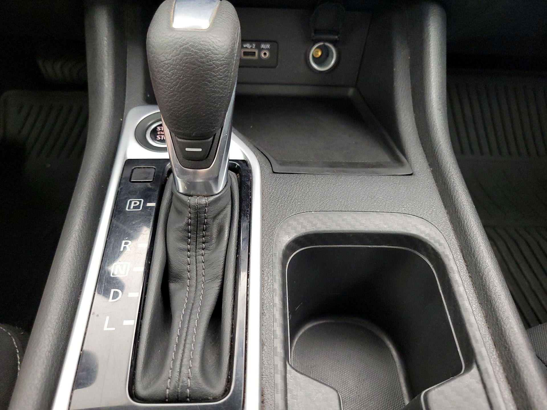 Thumbnail: 2023 Nissan Sentra - 17