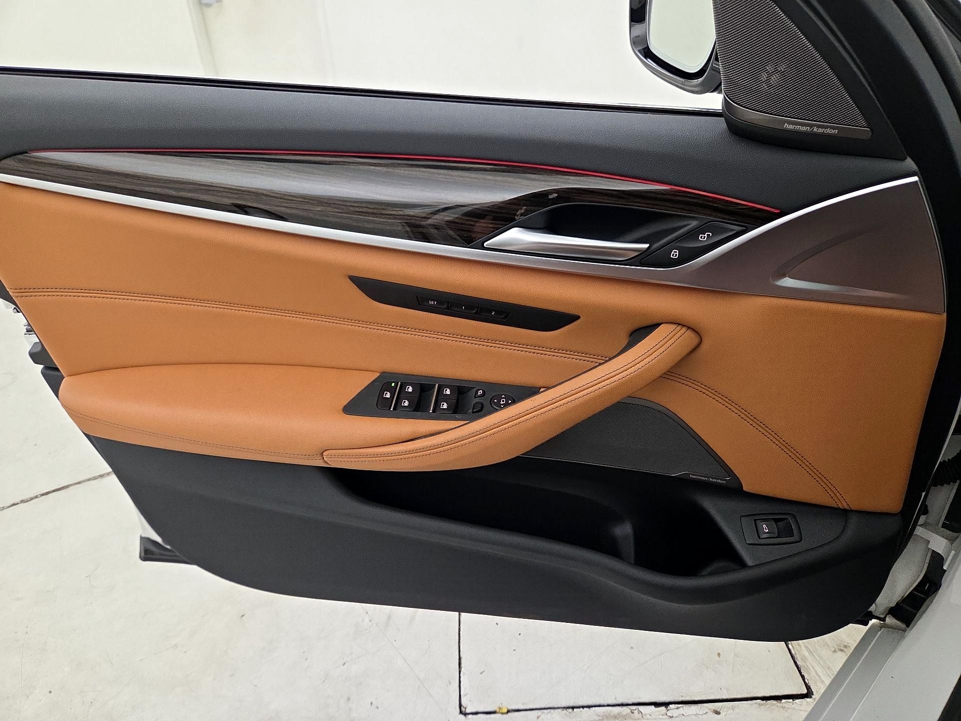 Thumbnail: 2023 BMW 5 Series - 12