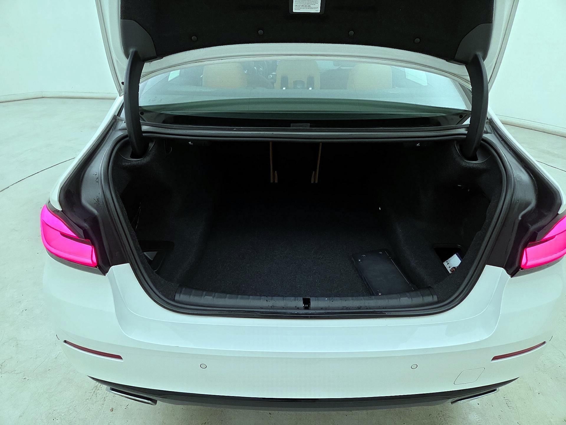 Thumbnail: 2023 BMW 5 Series - 19