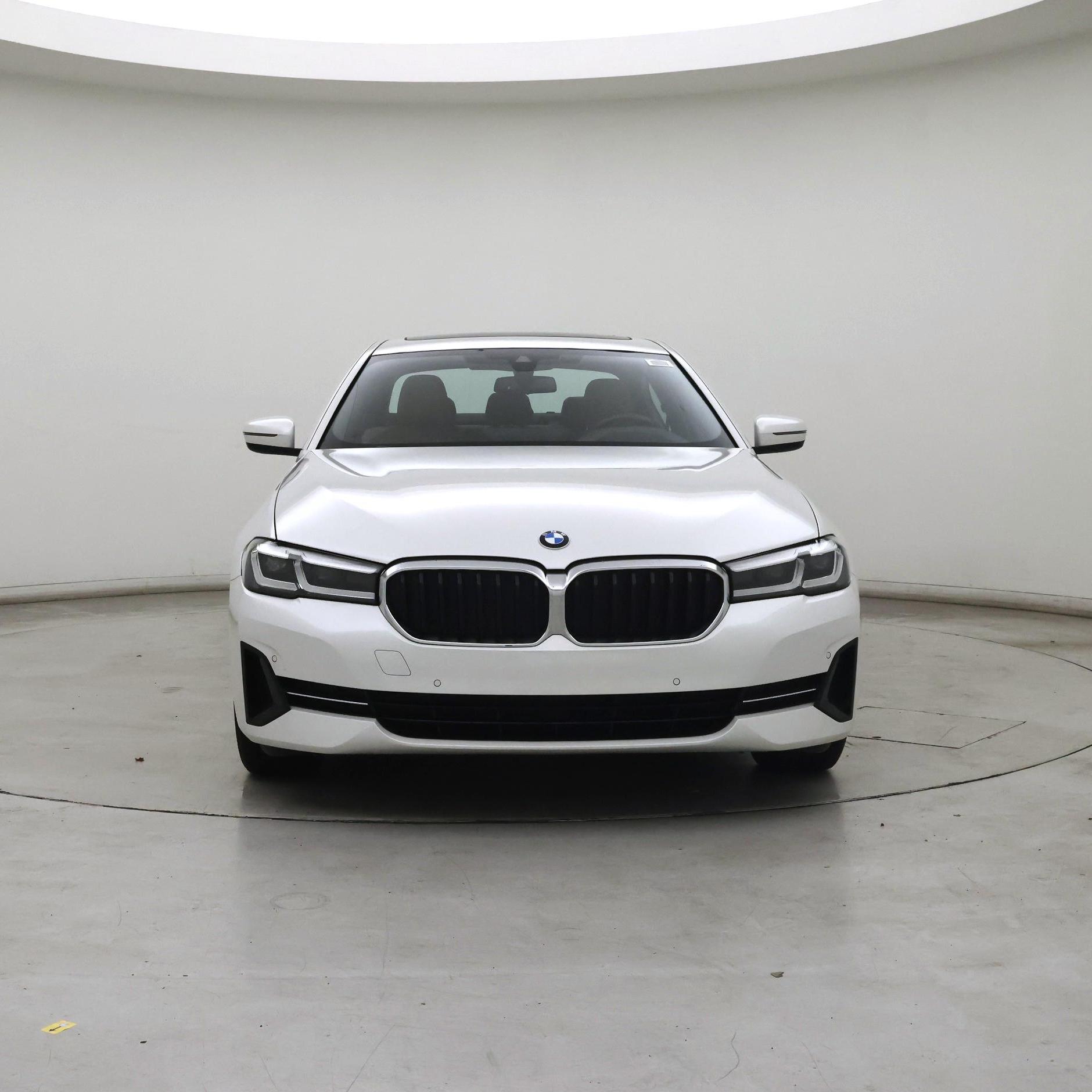 Thumbnail: 2023 BMW 5 Series - 5