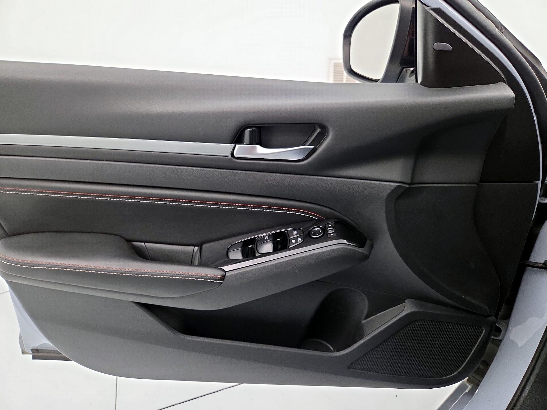 Thumbnail: 2023 Nissan Altima - 12