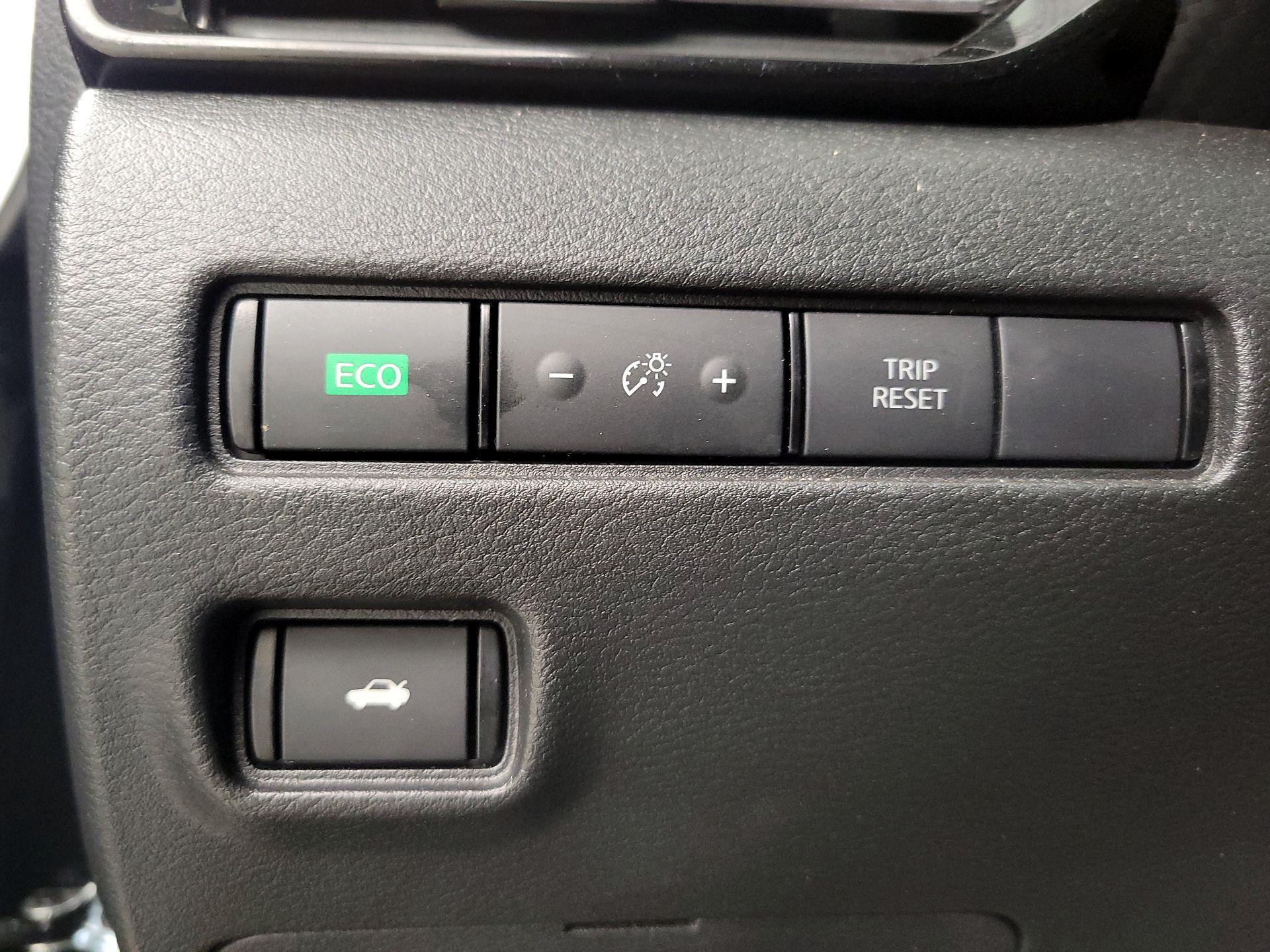 Thumbnail: 2023 Nissan Sentra - 13