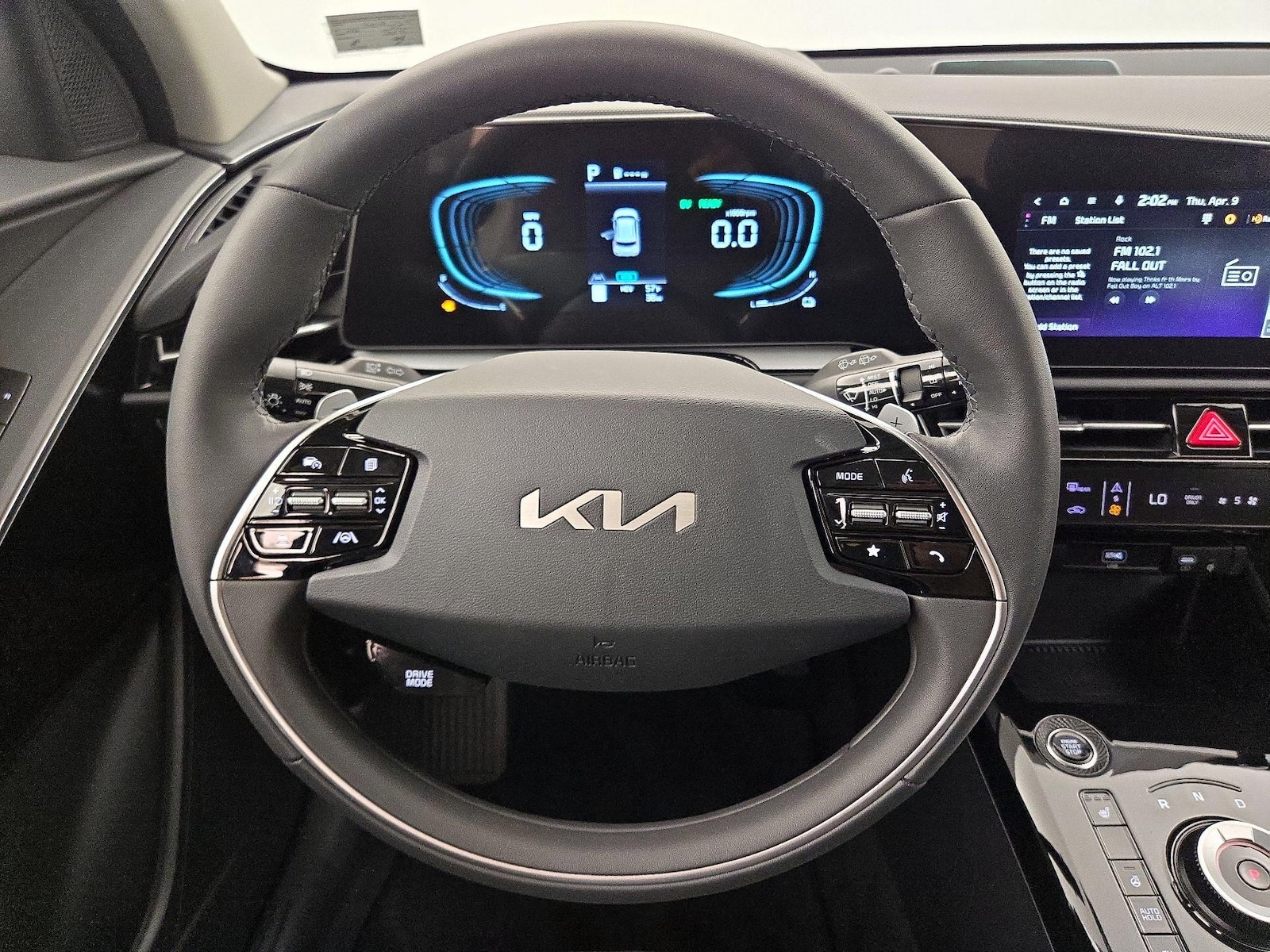 2025 Kia Niro EX - Photo 11