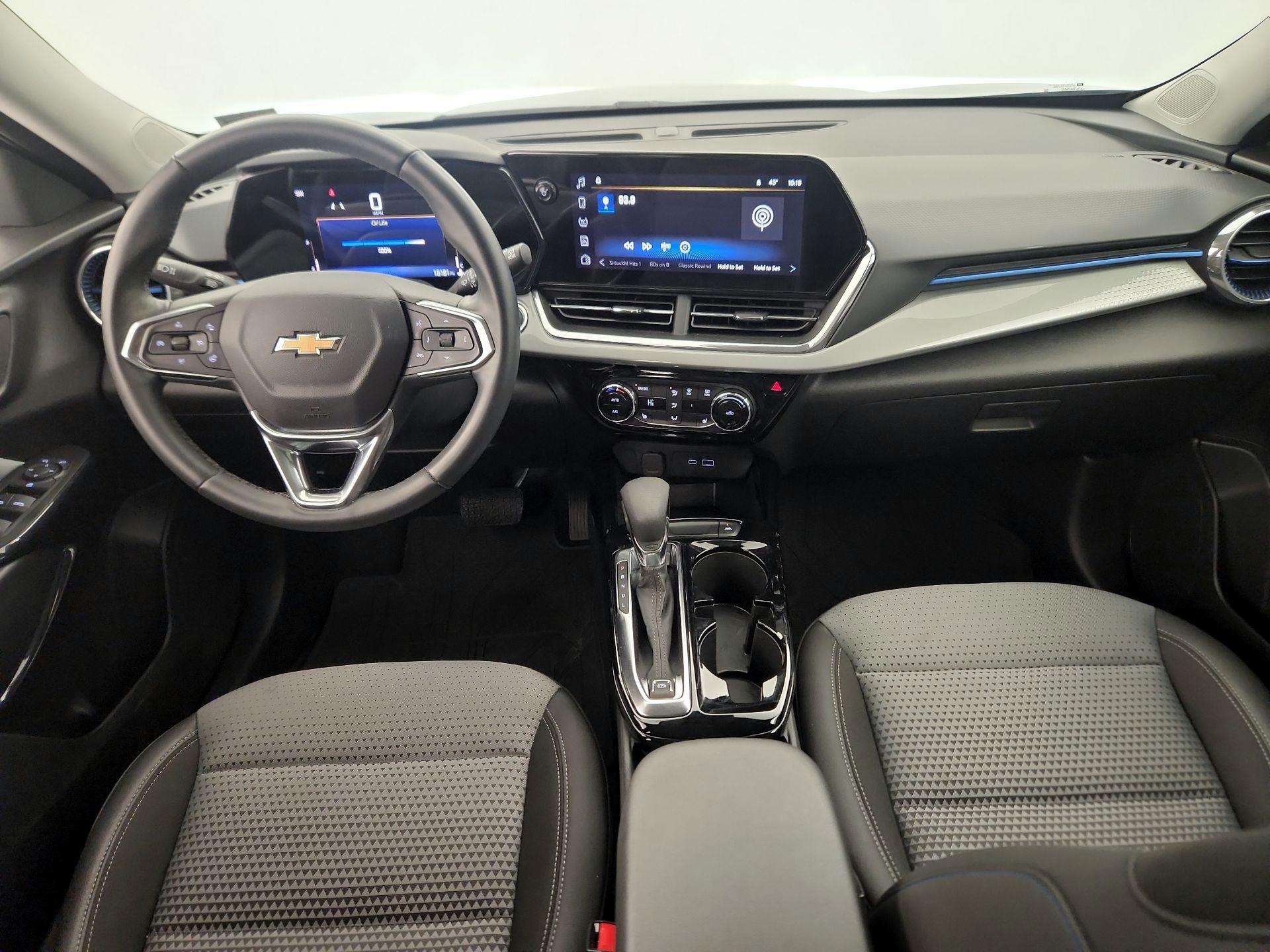 Thumbnail: 2025 Chevrolet Trax - 9