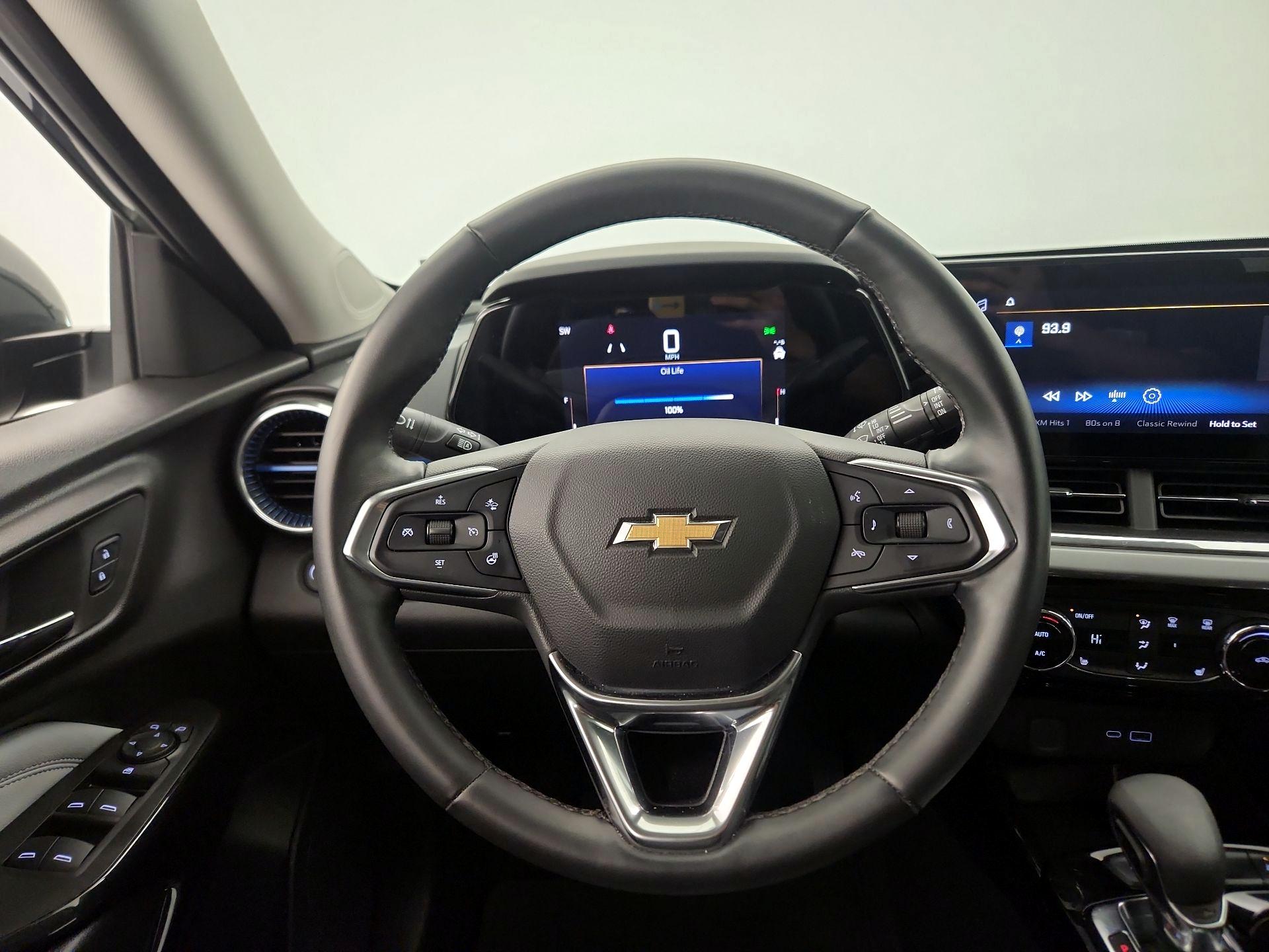 Thumbnail: 2025 Chevrolet Trax - 10