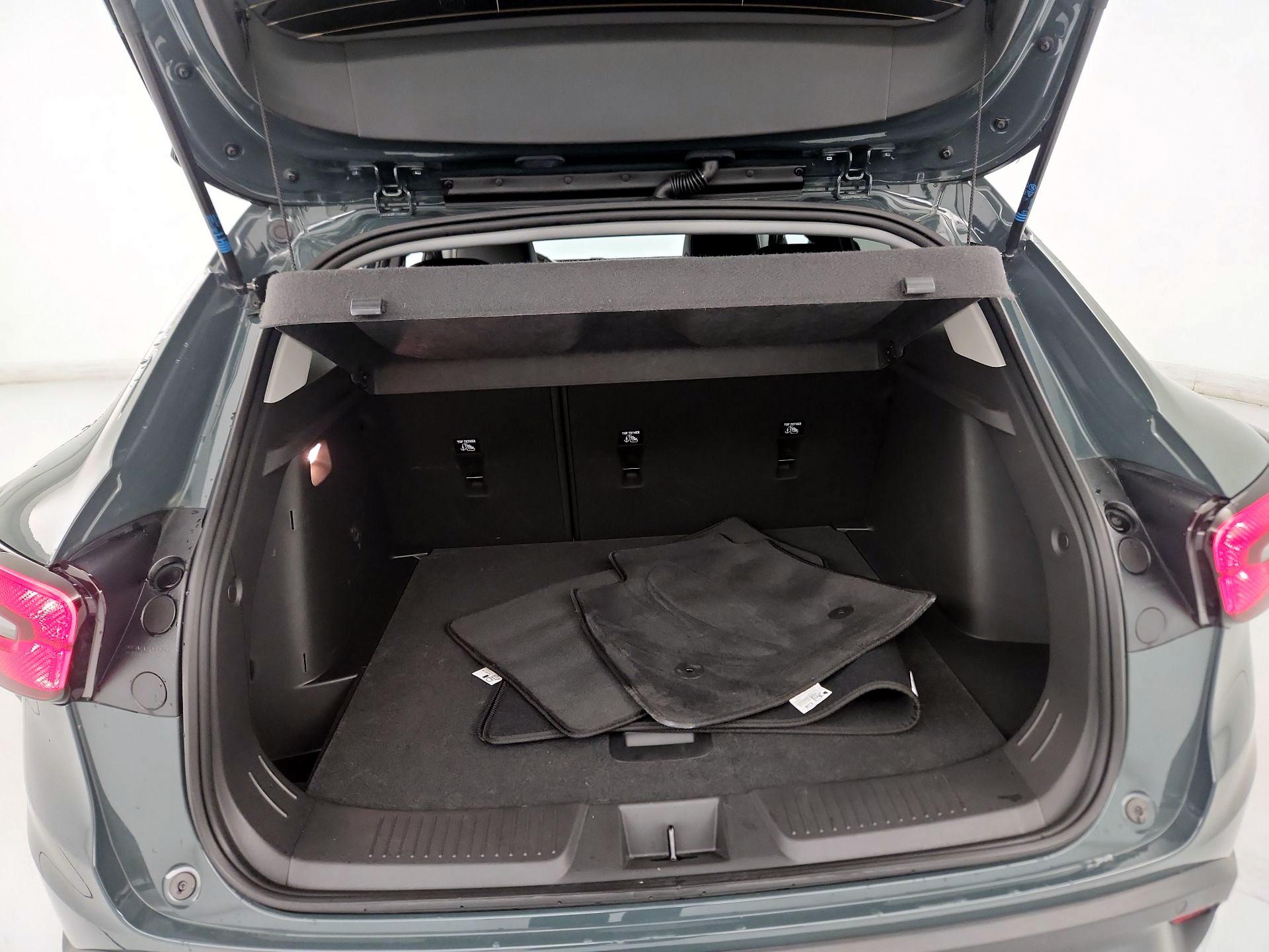 Thumbnail: 2025 Chevrolet Trax - 20