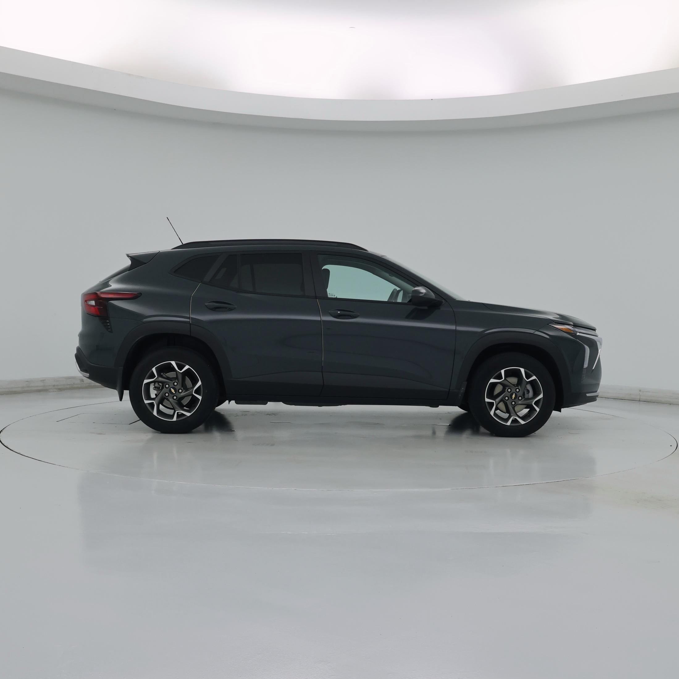 Thumbnail: 2025 Chevrolet Trax - 7