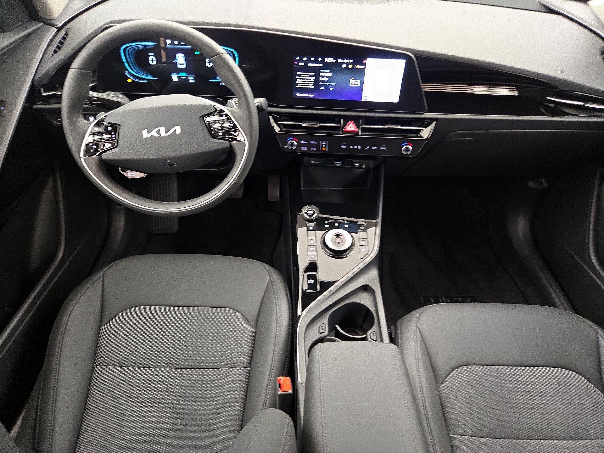 Thumbnail: 2025 Kia Niro - 9