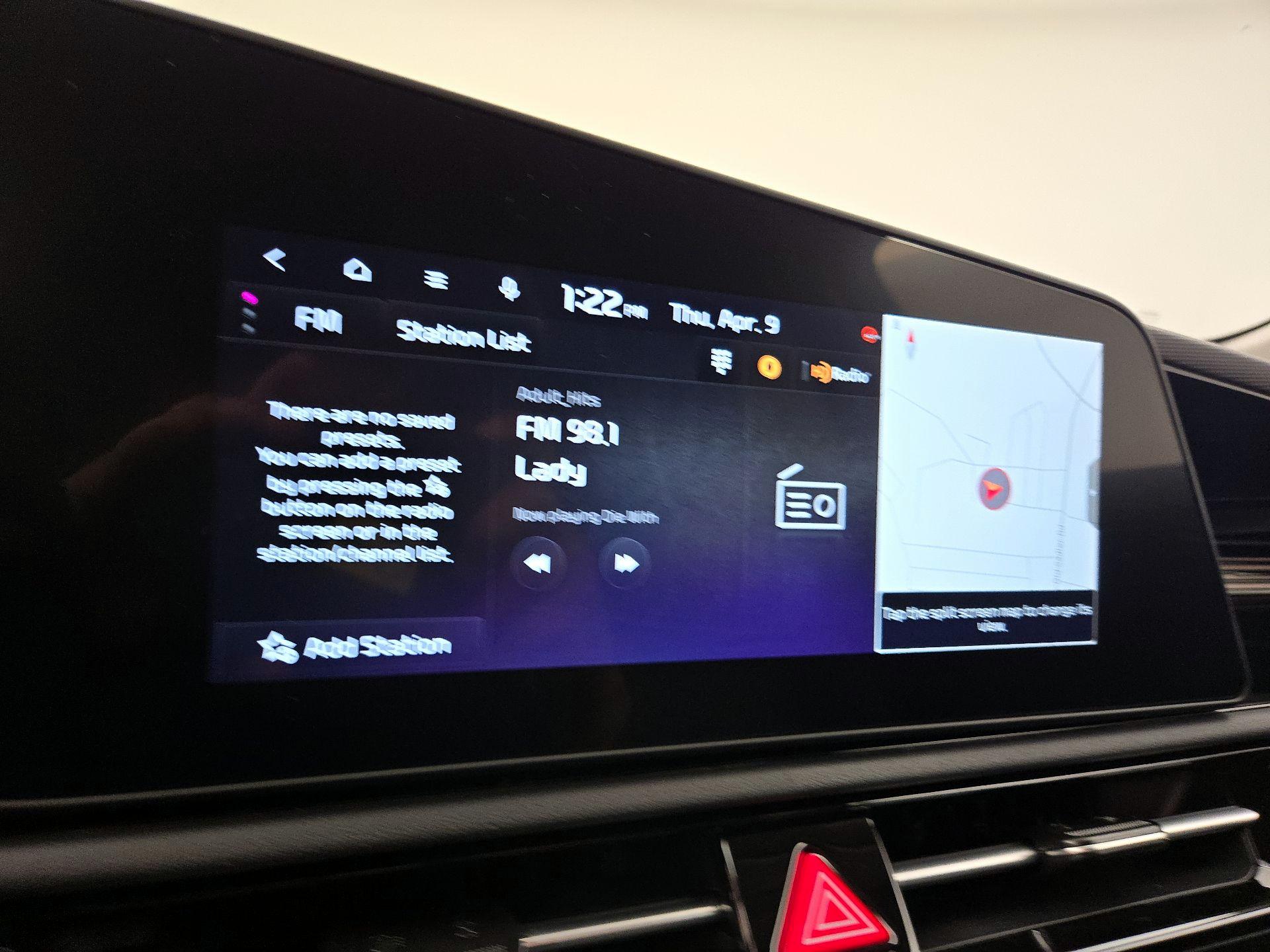 Thumbnail: 2025 Kia Niro - 16