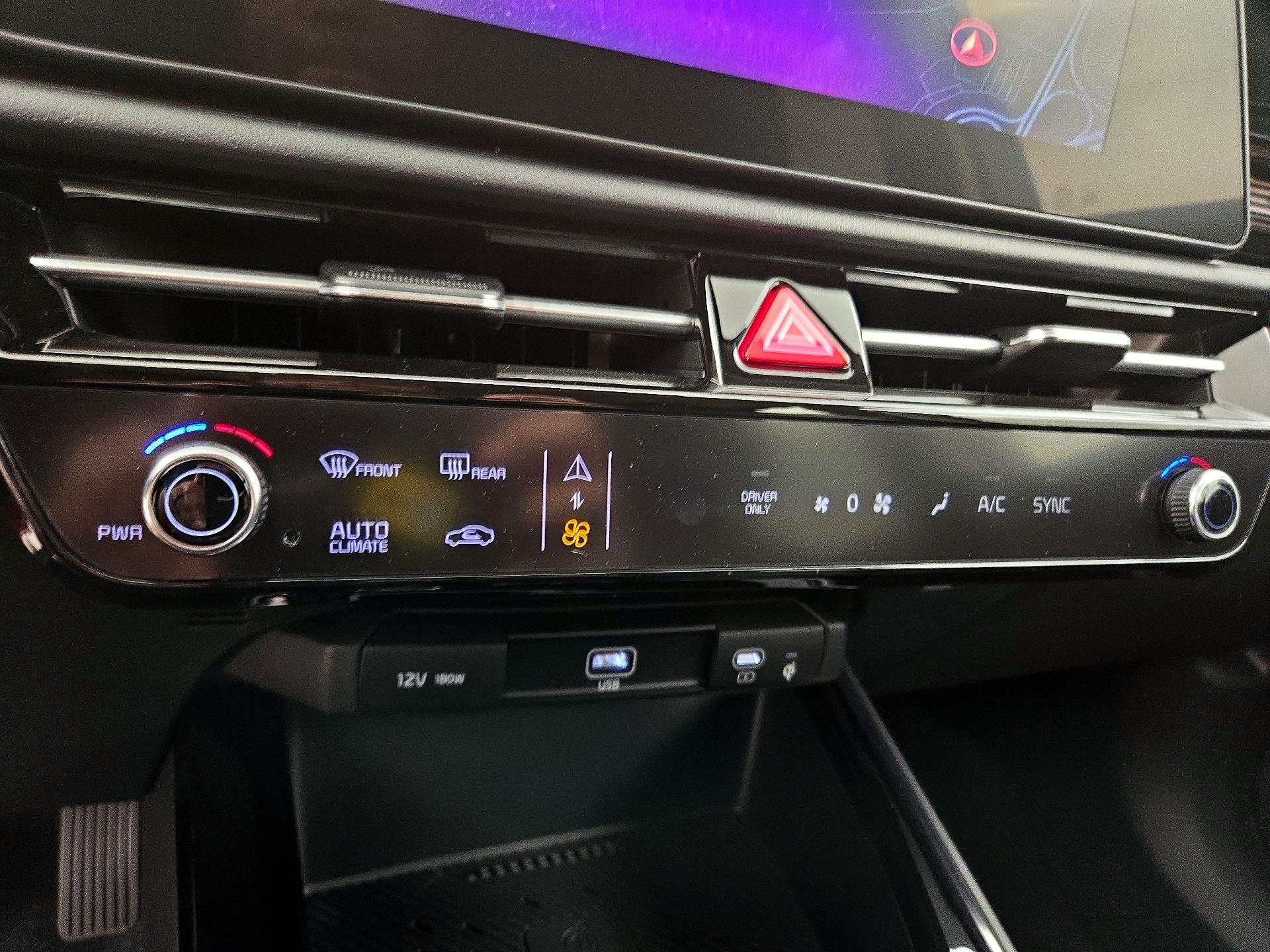 Thumbnail: 2025 Kia Niro - 17