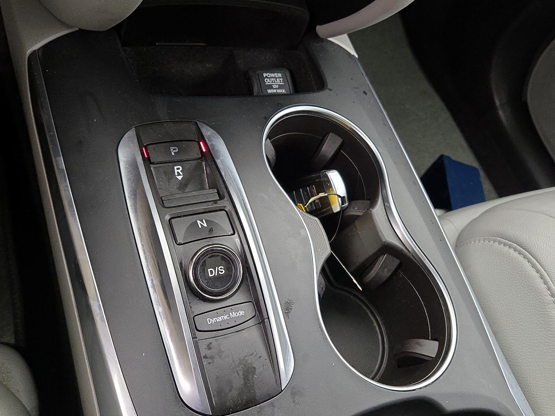 Thumbnail: 2017 Acura MDX - 17