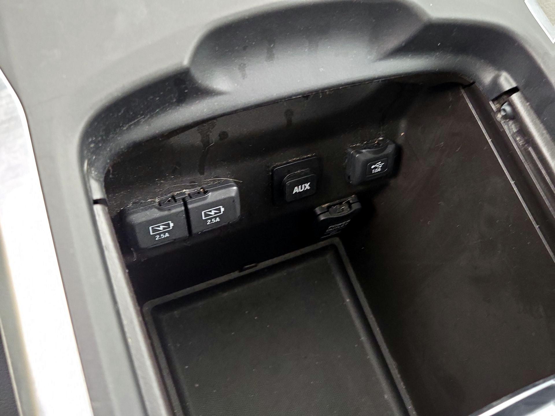 Thumbnail: 2017 Acura MDX - 18