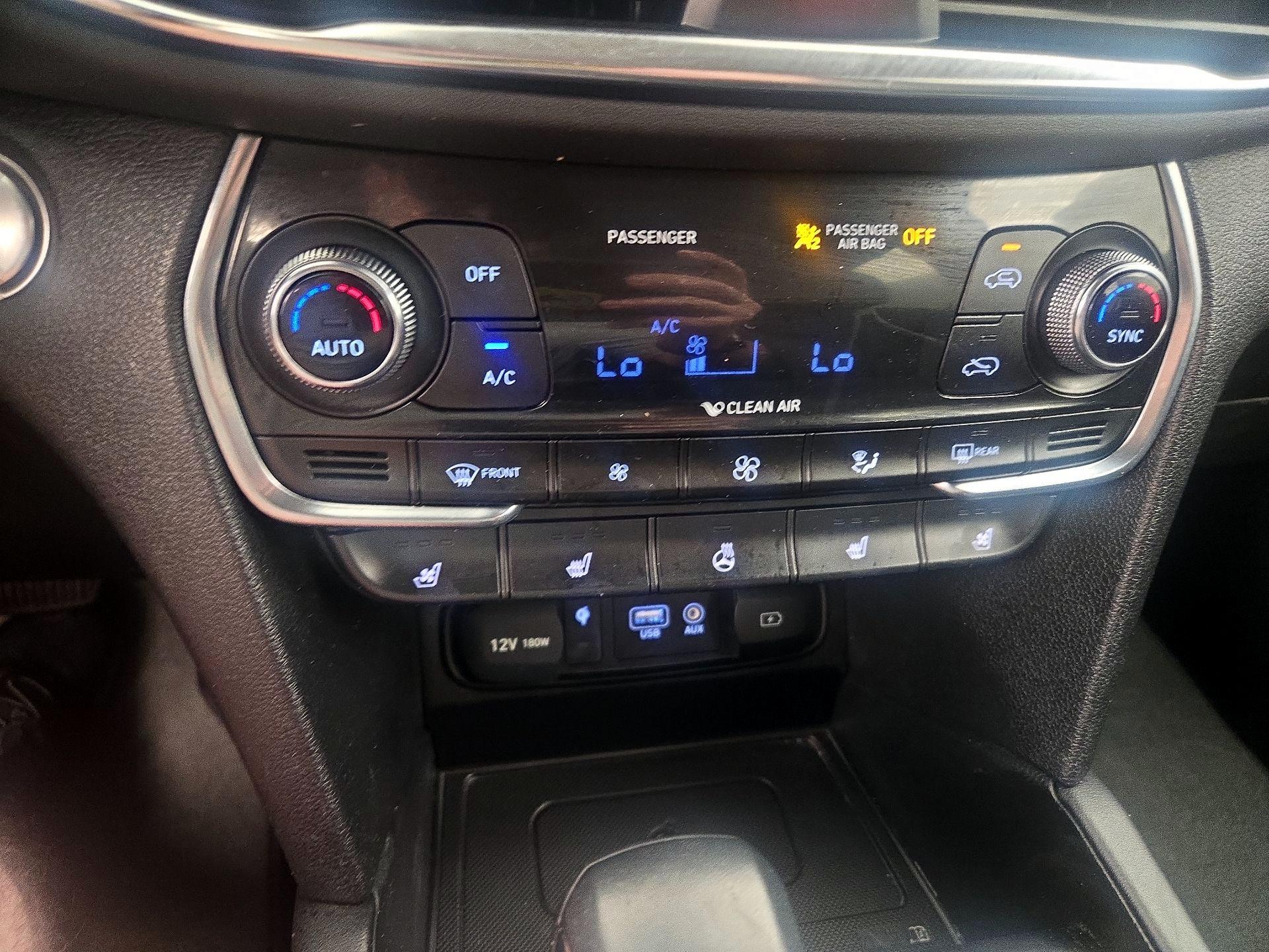 Thumbnail: 2020 Hyundai Santa Fe - 17