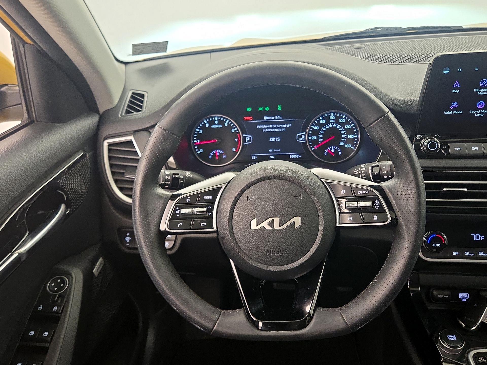 Thumbnail: 2022 Kia Seltos - 10