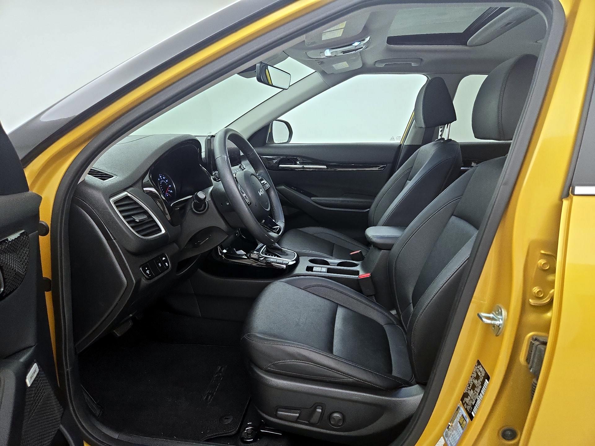 Thumbnail: 2022 Kia Seltos - 11