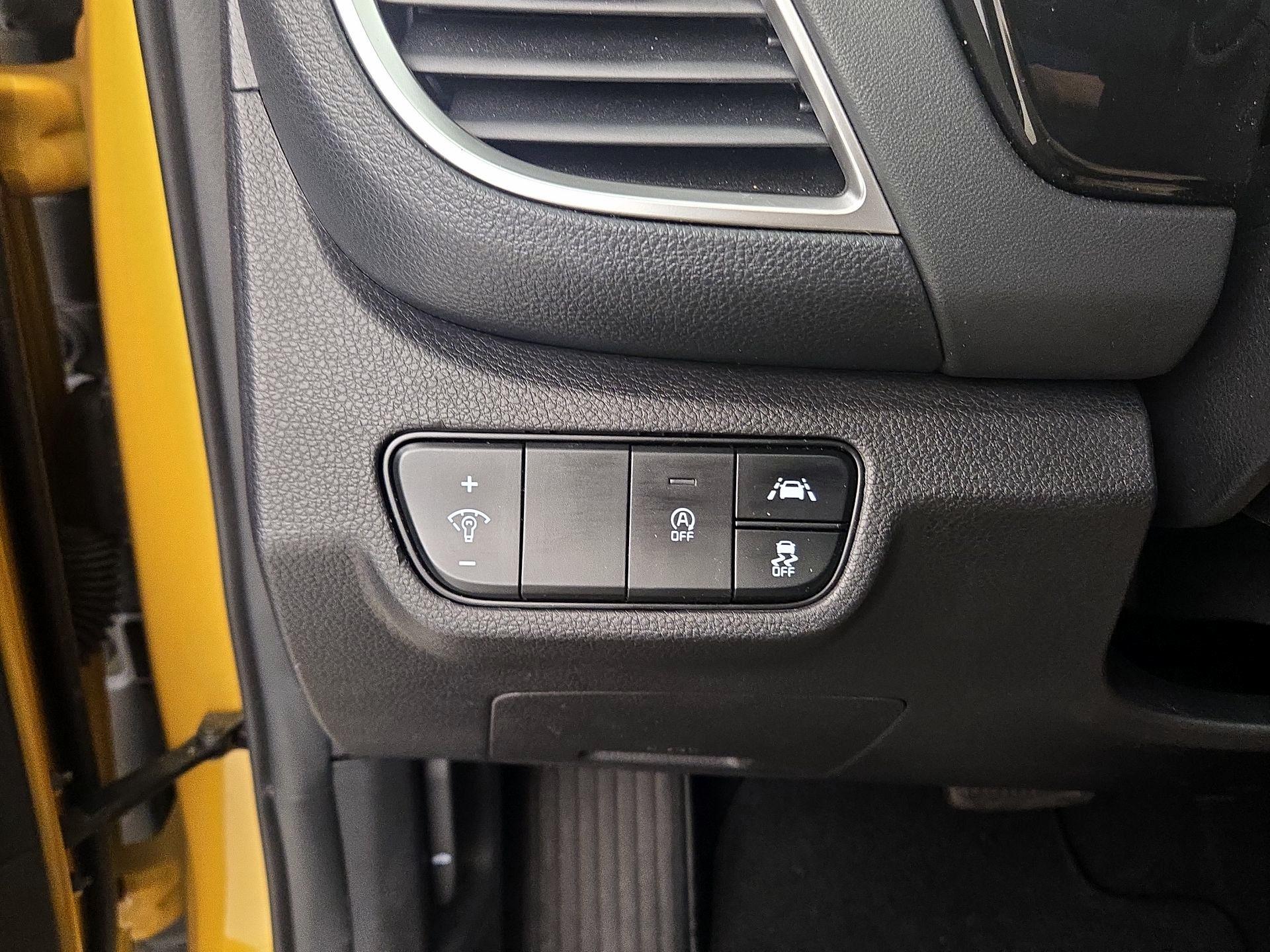 Thumbnail: 2022 Kia Seltos - 13