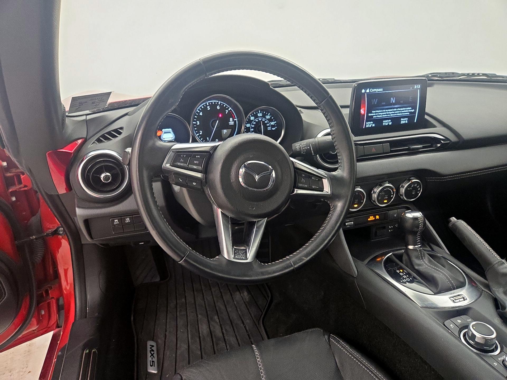 Thumbnail: 2022 Mazda MX-5 Miata - 10