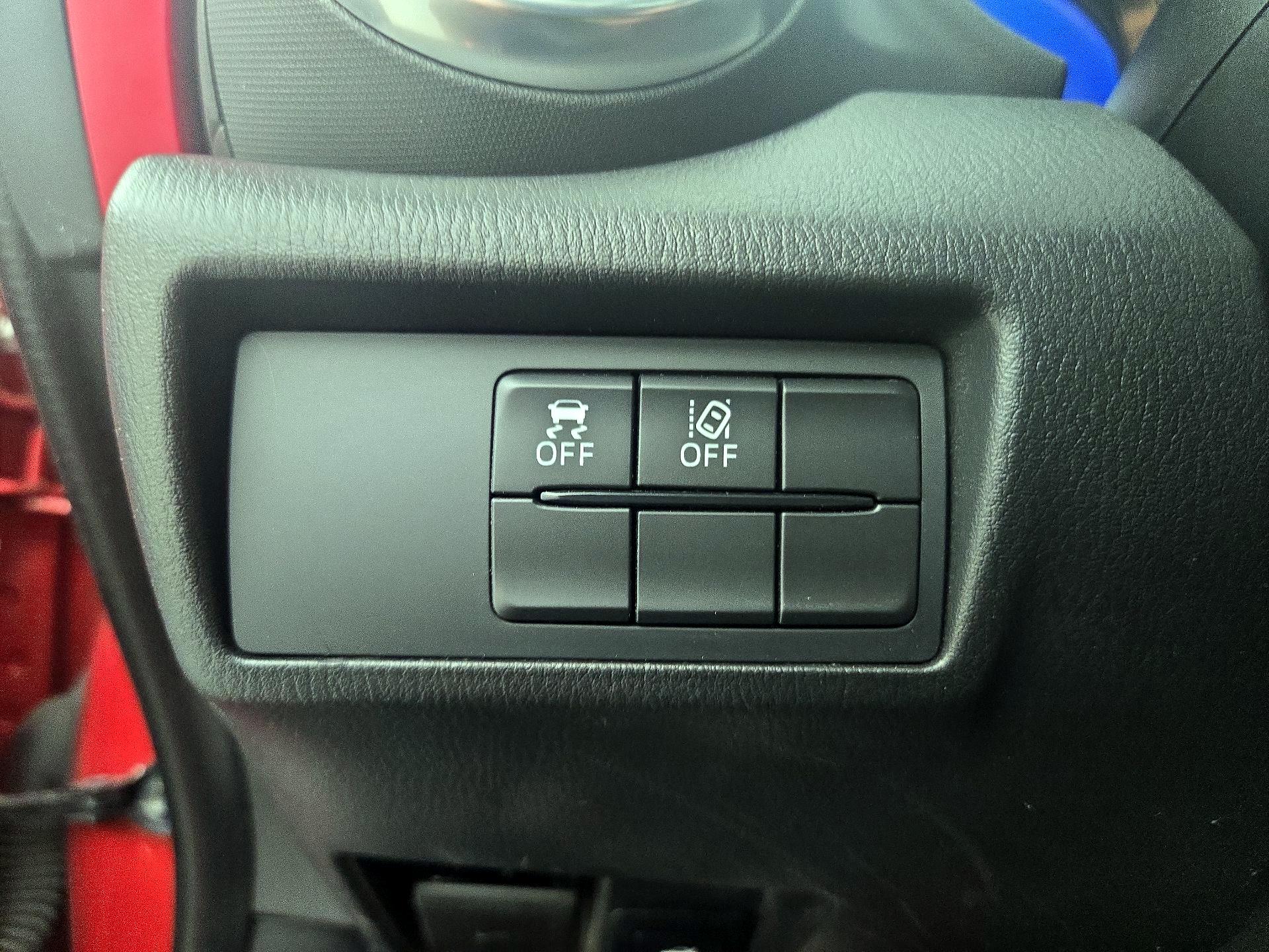 Thumbnail: 2022 Mazda MX-5 Miata - 13