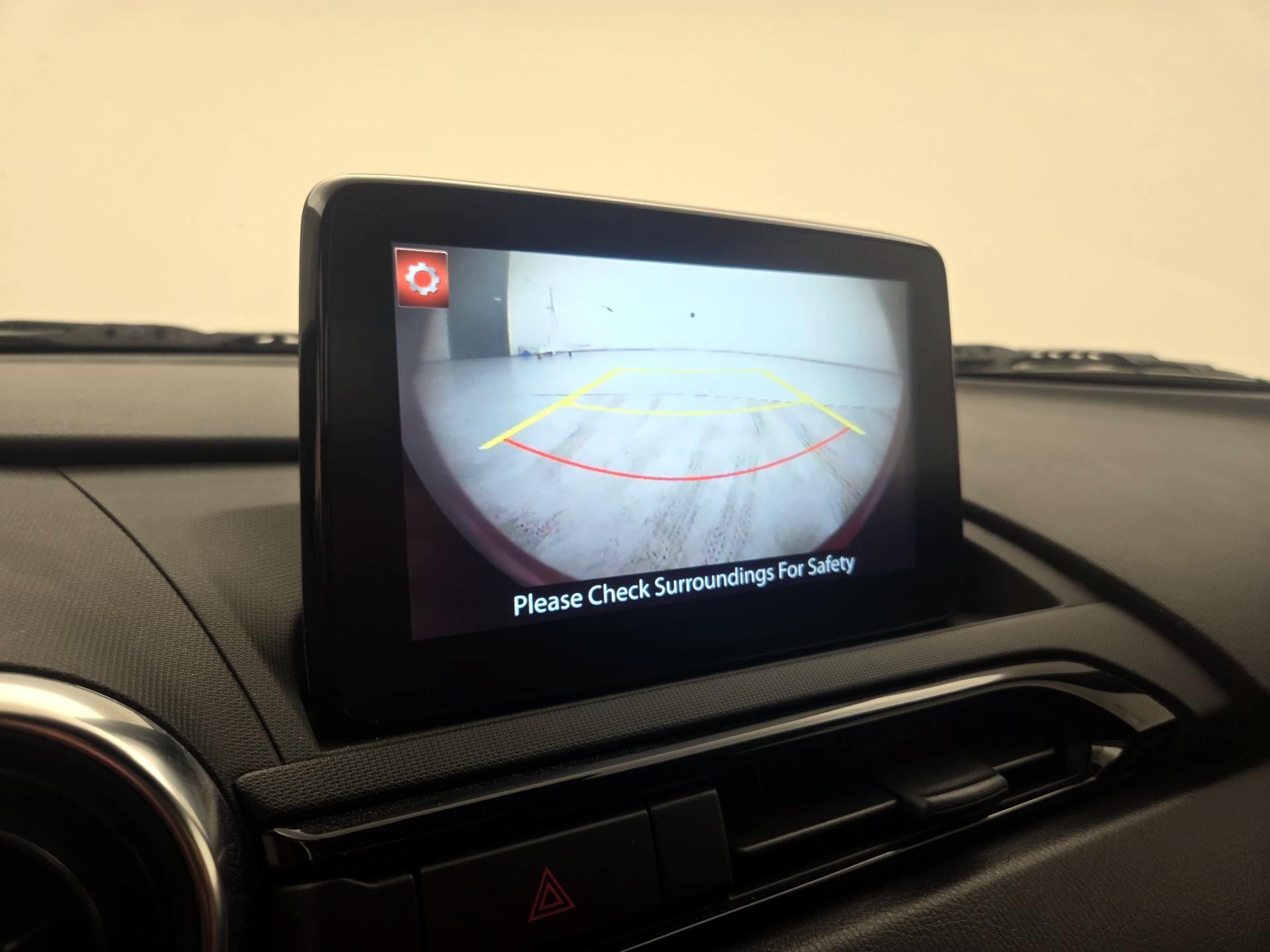 Thumbnail: 2022 Mazda MX-5 Miata - 15