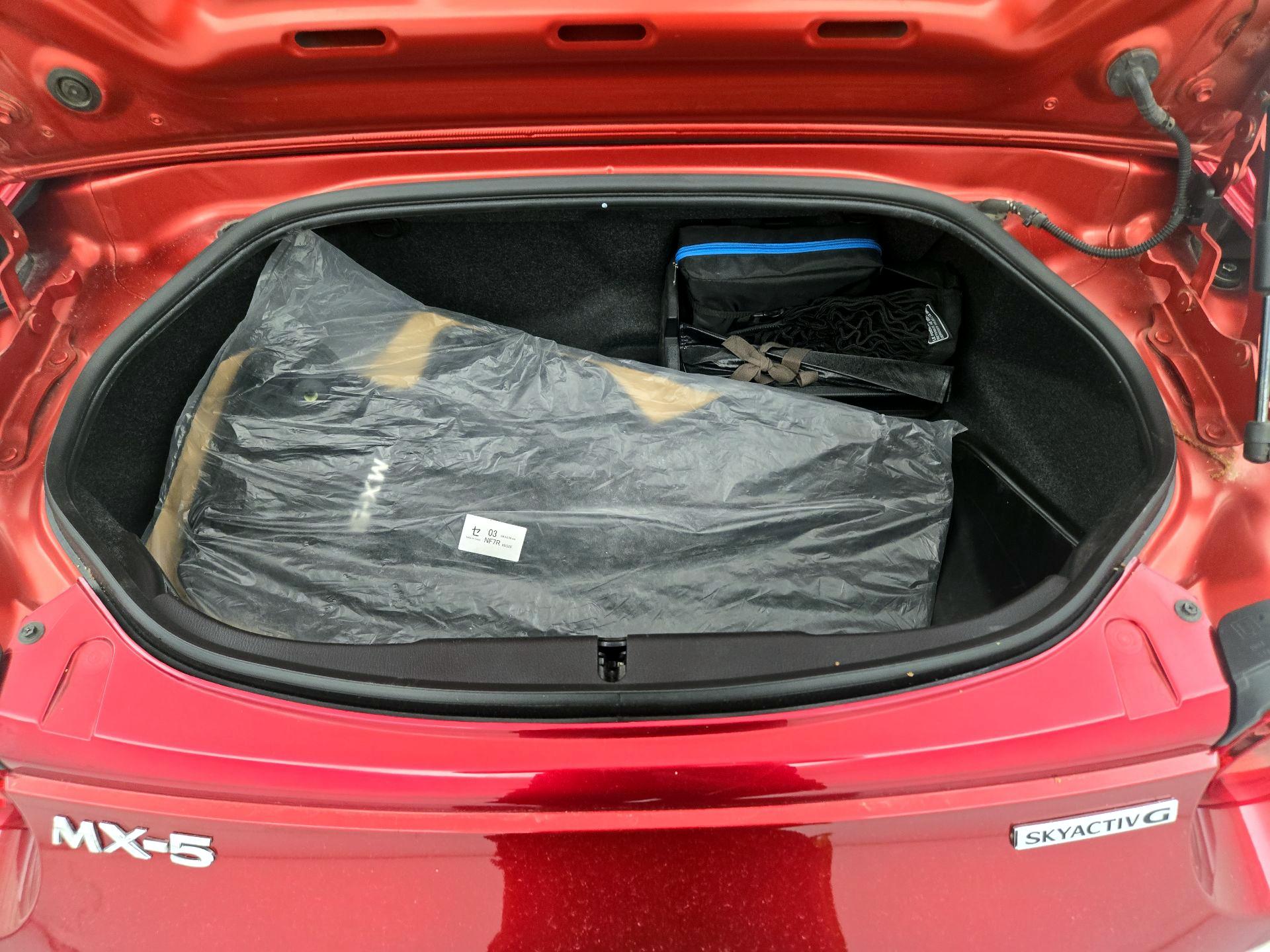 Thumbnail: 2022 Mazda MX-5 Miata - 20