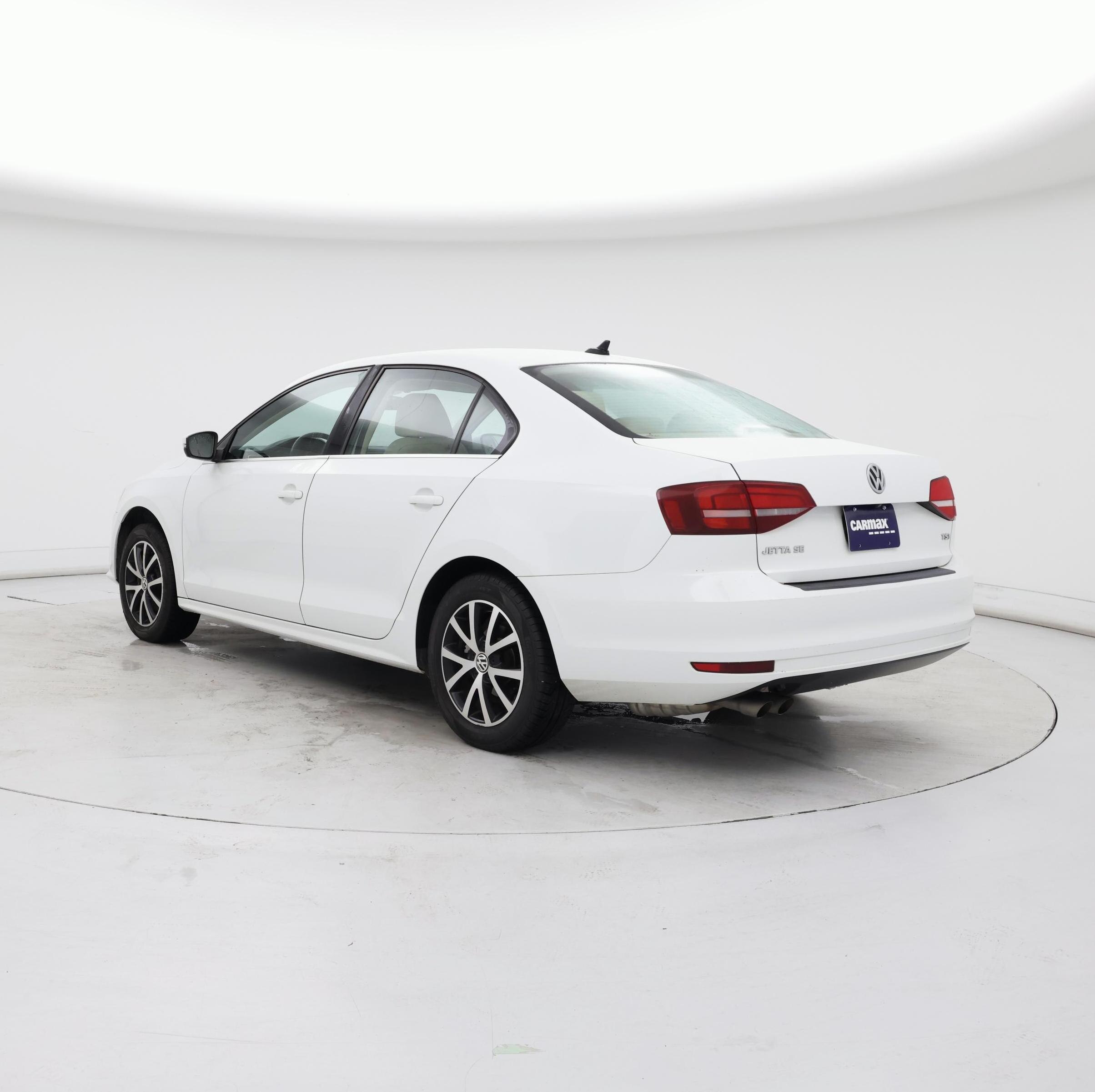Thumbnail: 2017 Volkswagen Jetta - 2