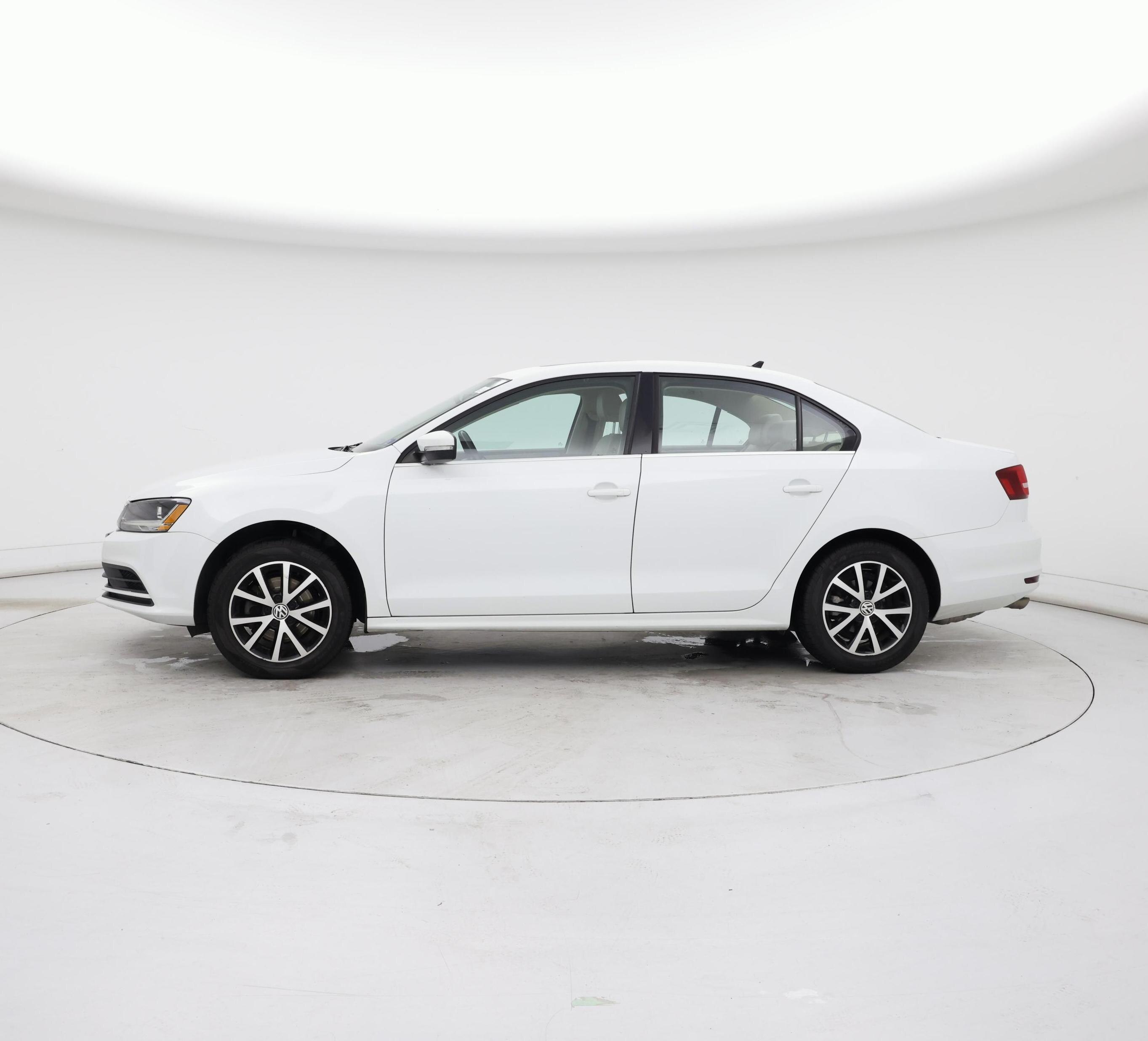 Thumbnail: 2017 Volkswagen Jetta - 3