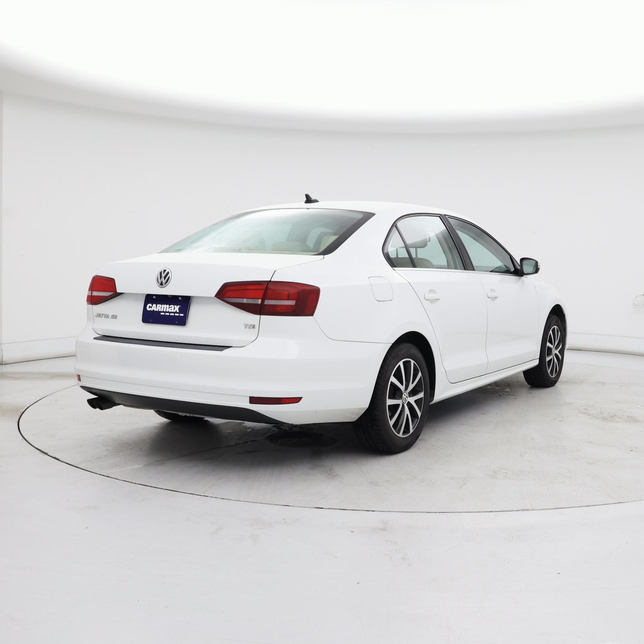 Thumbnail: 2017 Volkswagen Jetta - 8