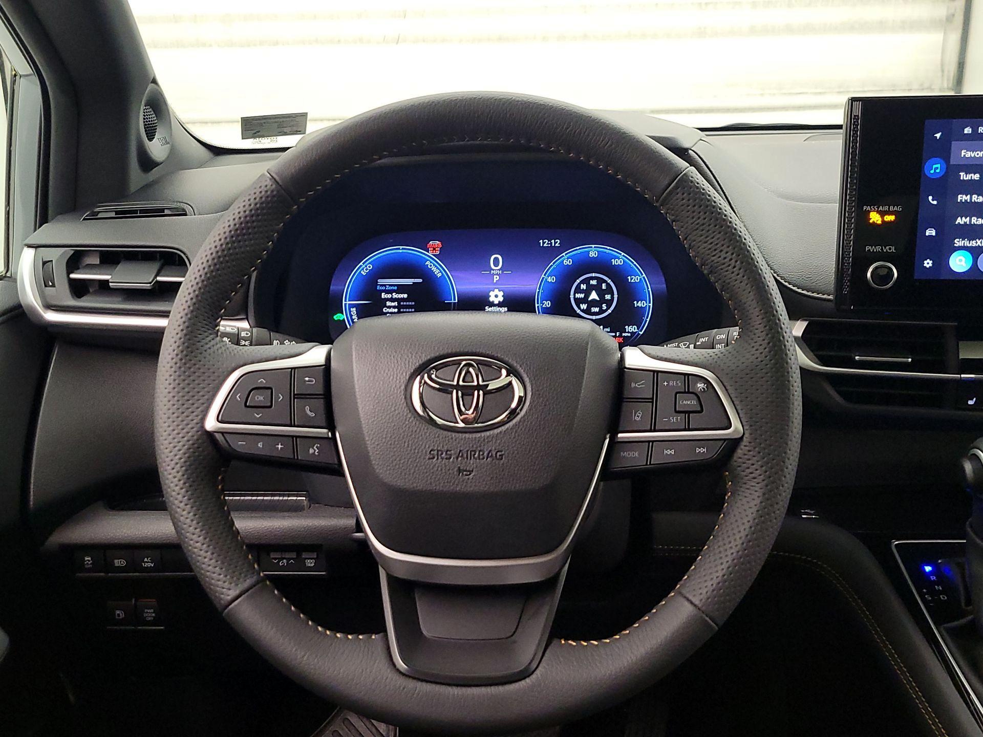 Thumbnail: 2025 Toyota Sienna - 10