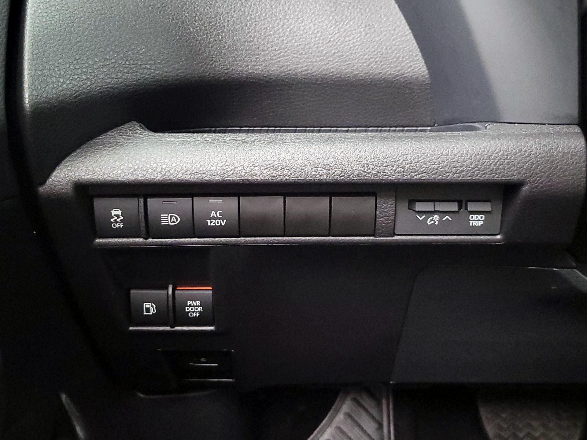 Thumbnail: 2025 Toyota Sienna - 13