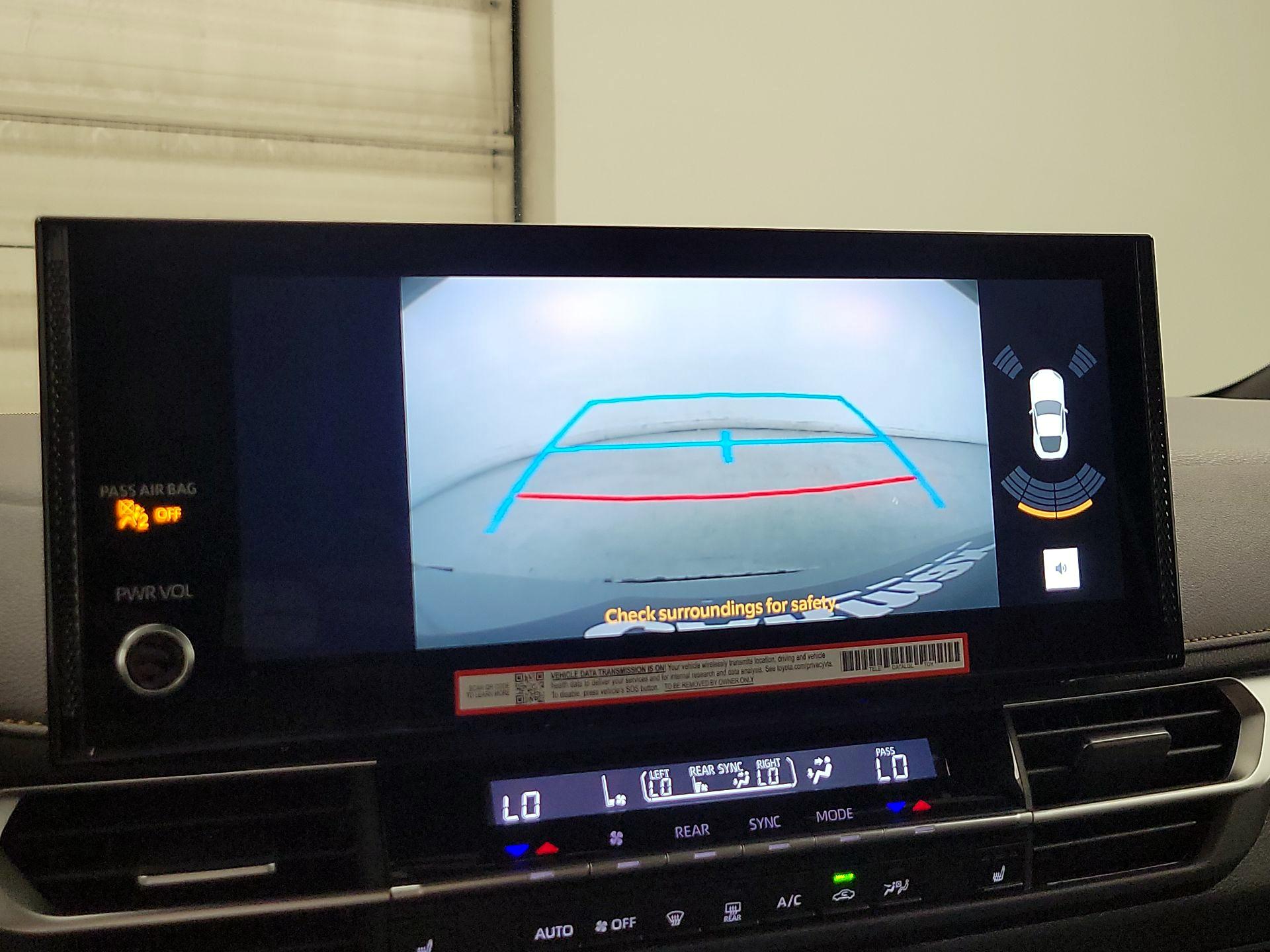 Thumbnail: 2025 Toyota Sienna - 14