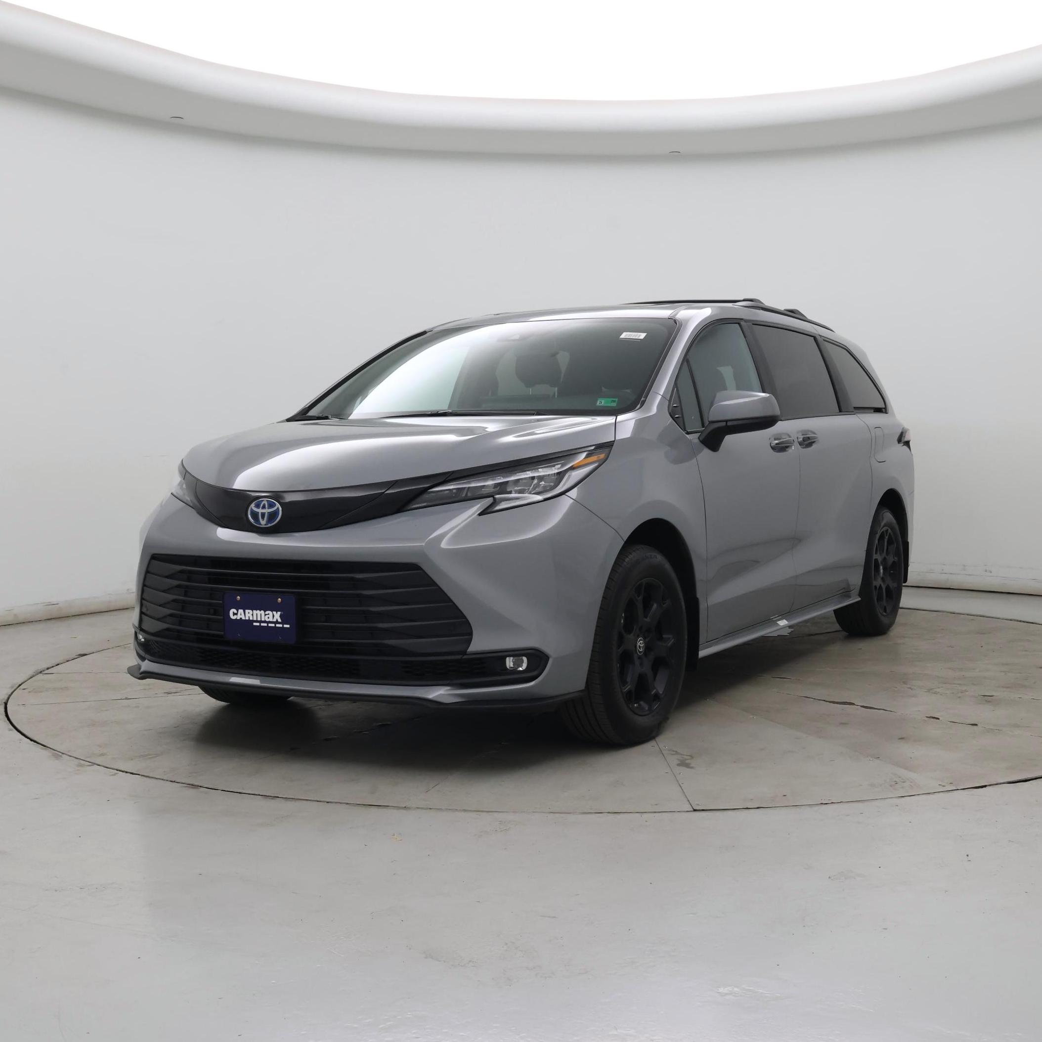 Thumbnail: 2025 Toyota Sienna - 4