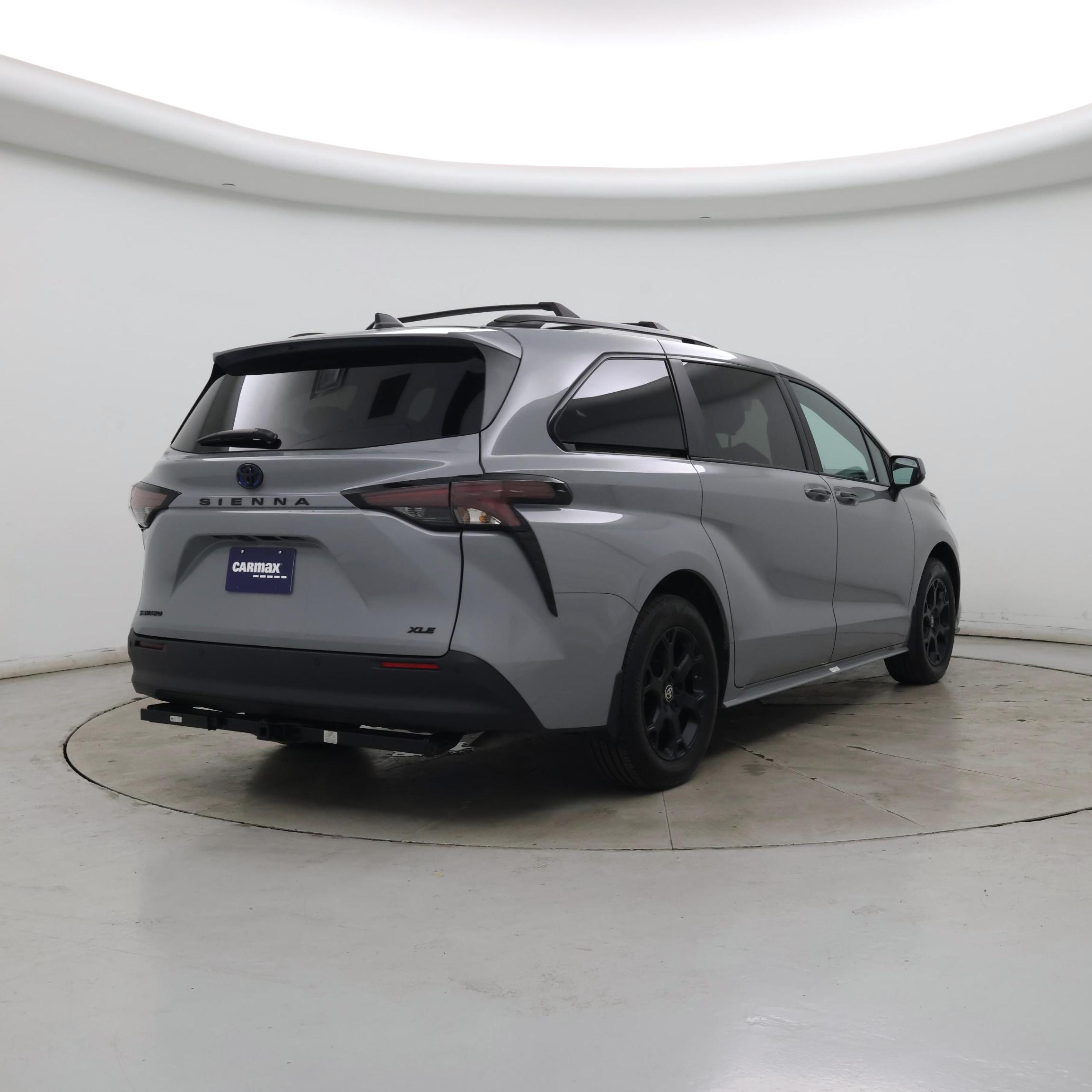 Thumbnail: 2025 Toyota Sienna - 8