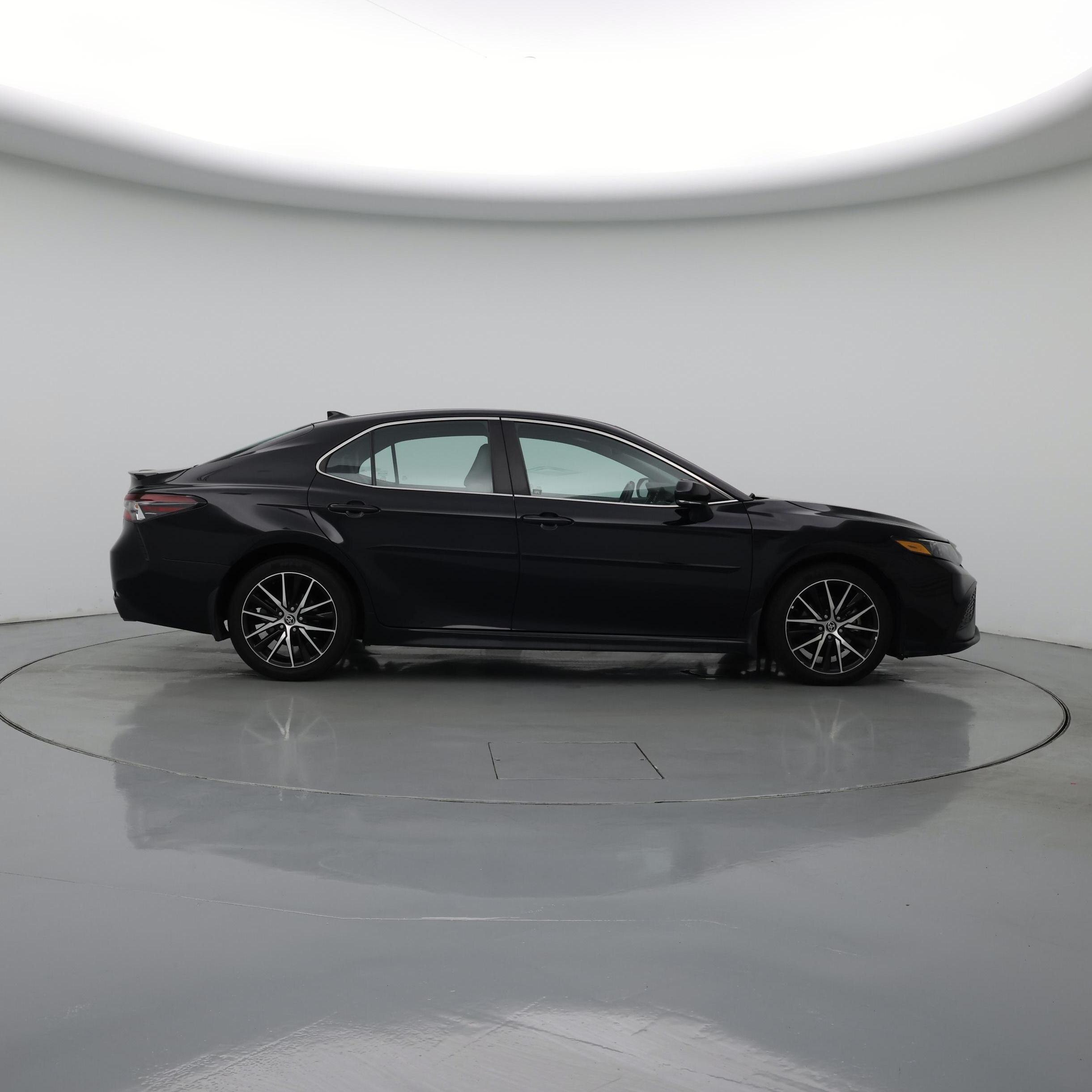 Thumbnail: 2023 Toyota Camry - 7