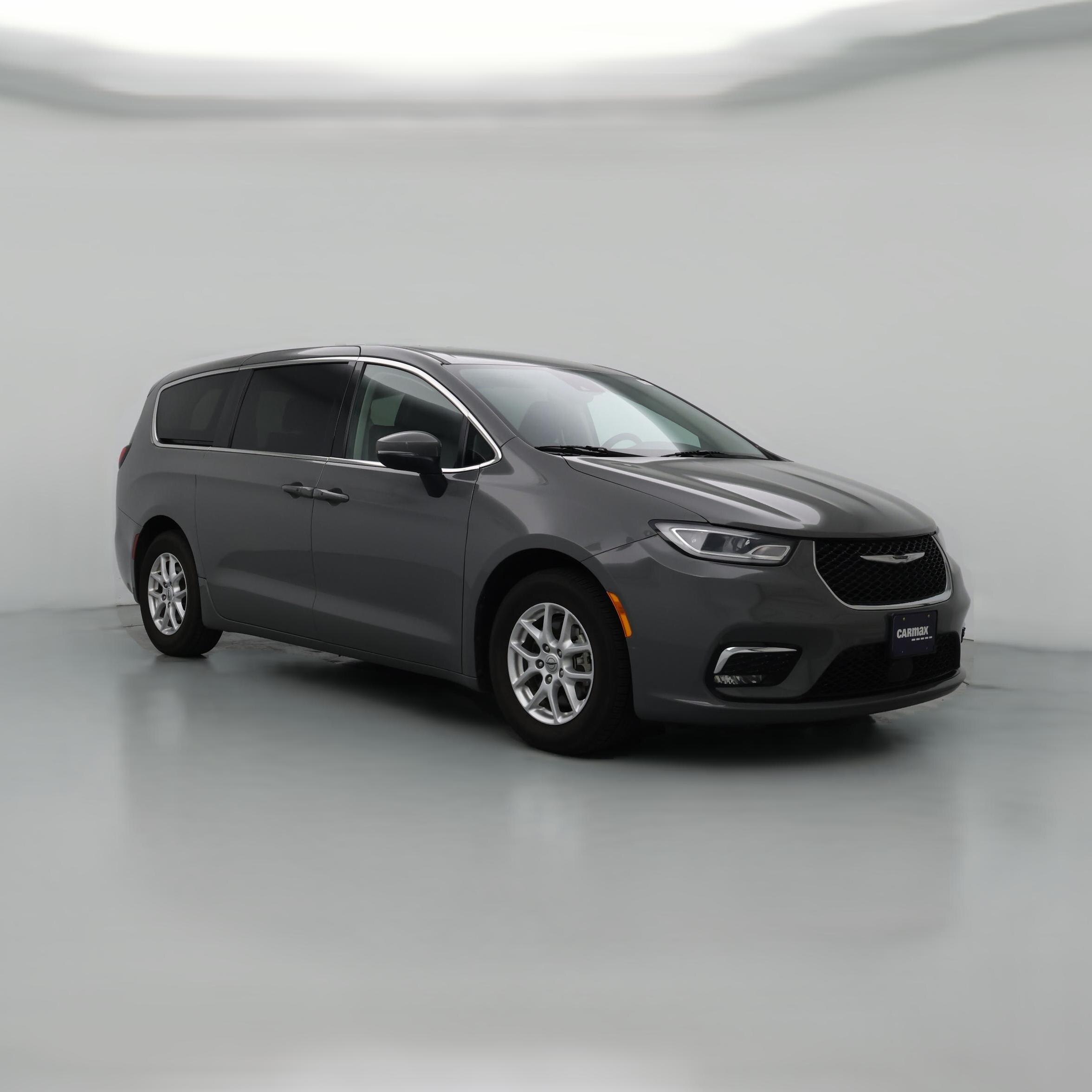 Thumbnail: 2023 Chrysler Pacifica - 1