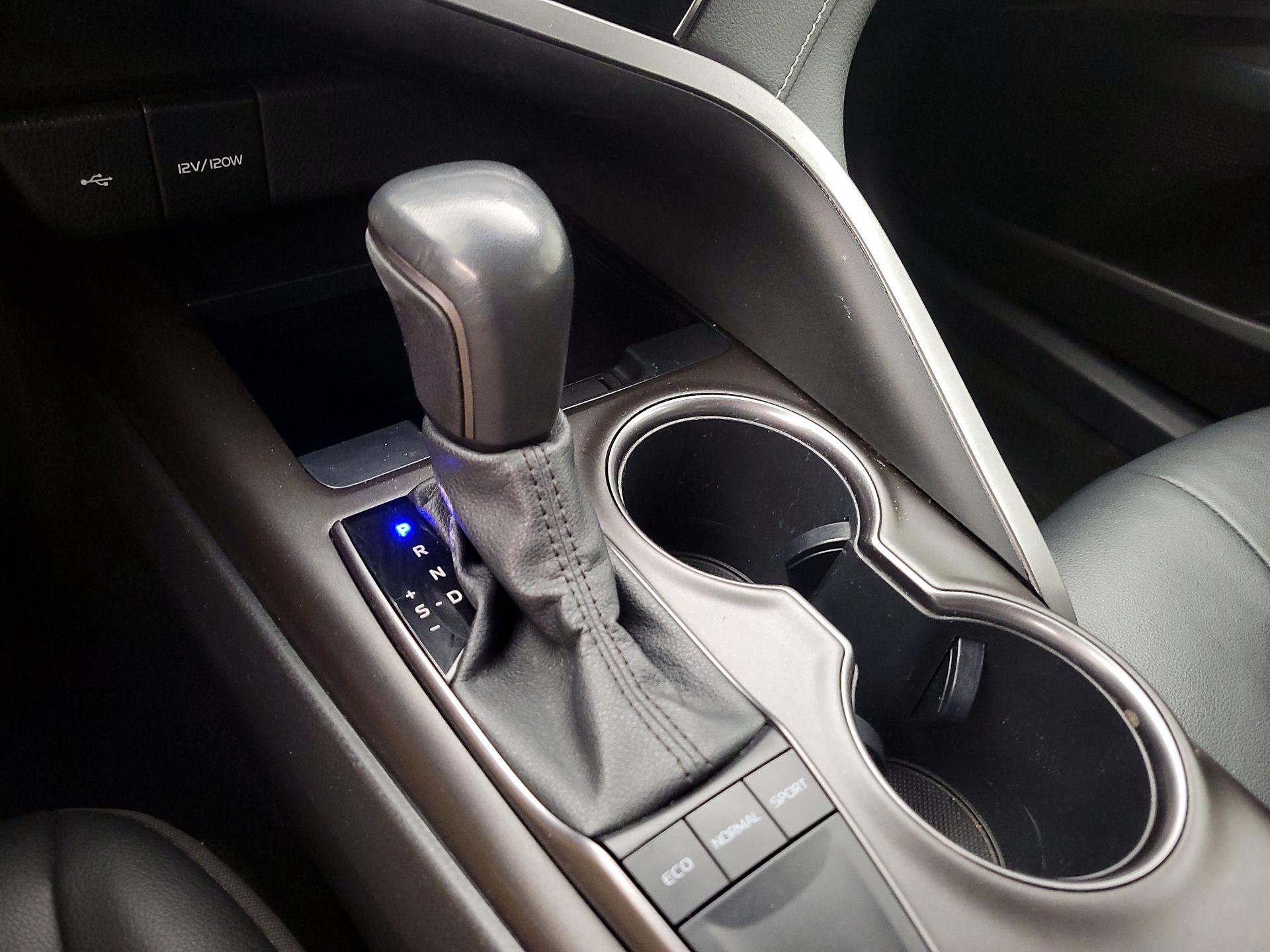 Thumbnail: 2023 Toyota Camry - 17