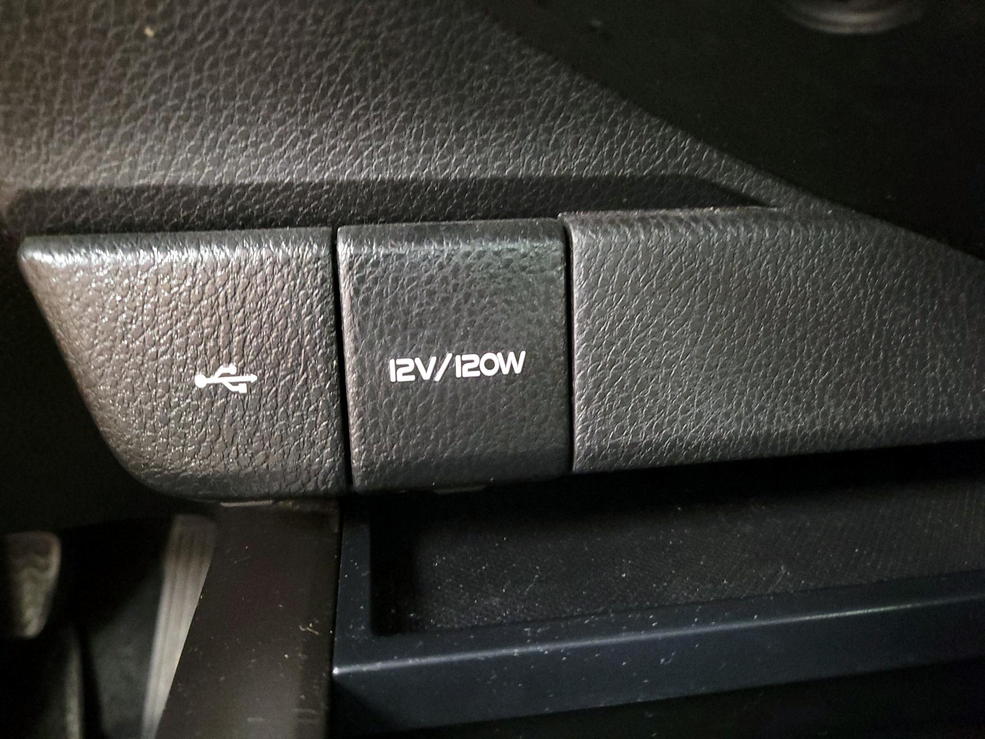 Thumbnail: 2023 Toyota Camry - 18