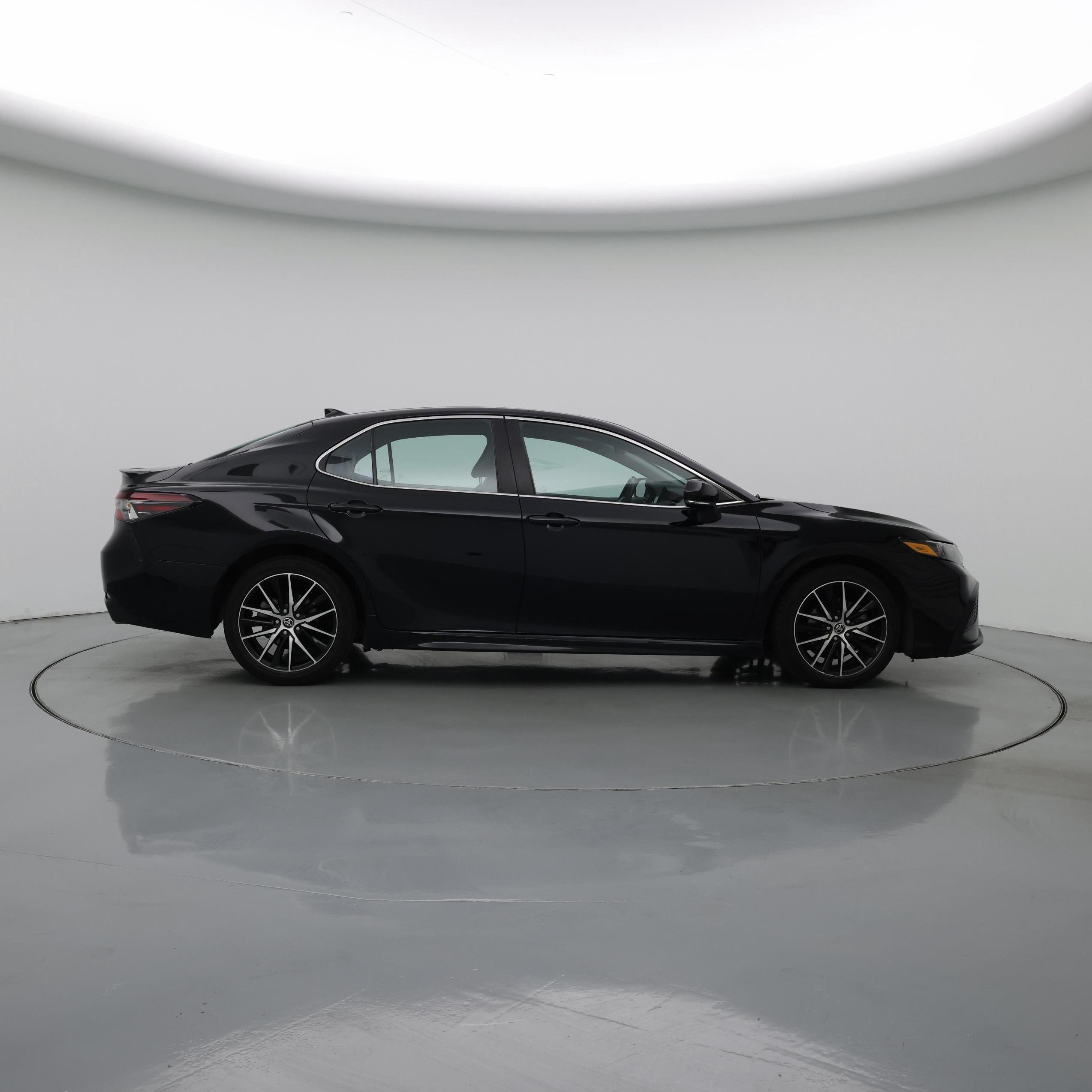 Thumbnail: 2023 Toyota Camry - 7