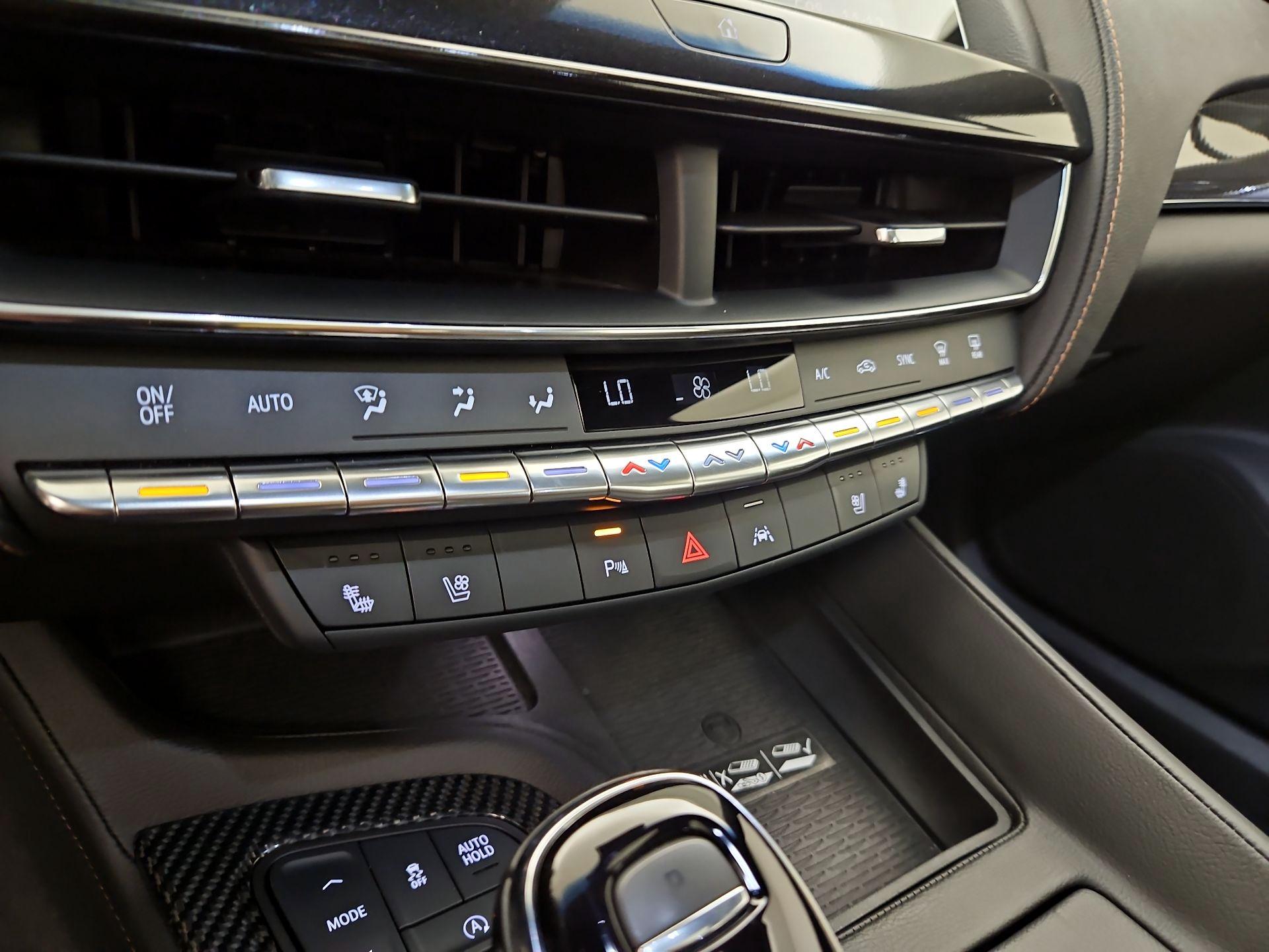 Thumbnail: 2023 Cadillac CT5 - 17