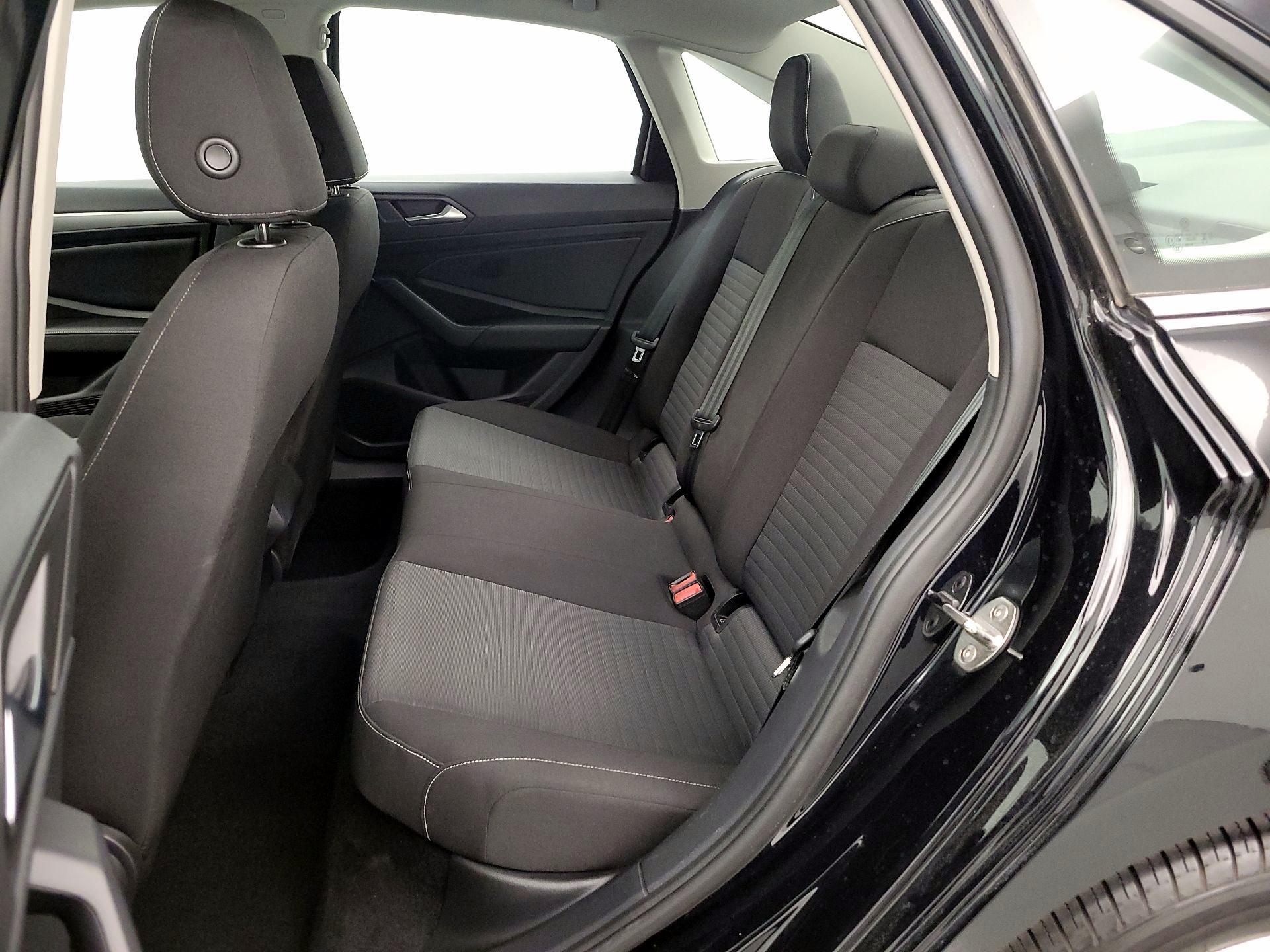 Thumbnail: 2024 Volkswagen Jetta - 19