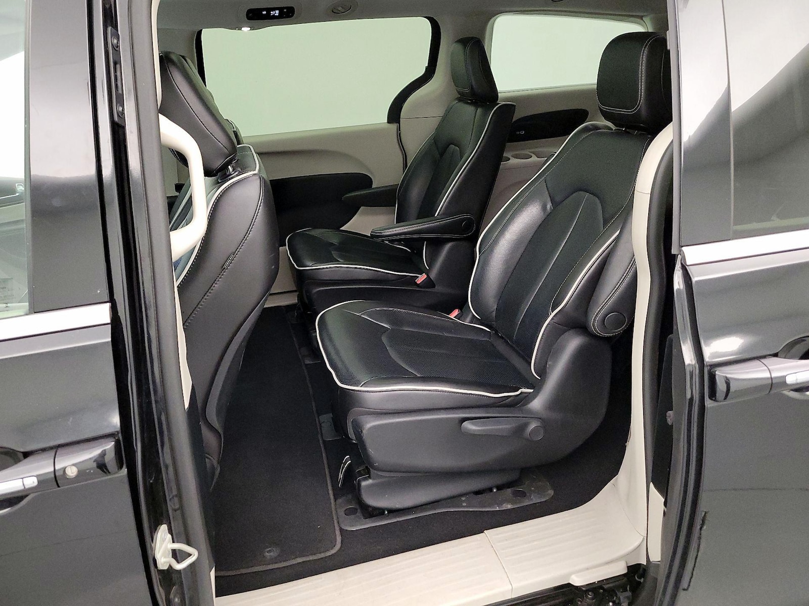 2023 Chrysler Pacifica Hybrid Limited - Photo 22